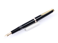 1960s Reform Germany 4328 Round Black & Gold 14K Gold Super Flex EF to 3B Nib Fountain Pen