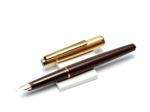 Vintage 1980s Reform Chocolate Brown & Gold Plated Cap Special 14K 585 KEF Gold Nib Cartridge/Converter Fountain Pen