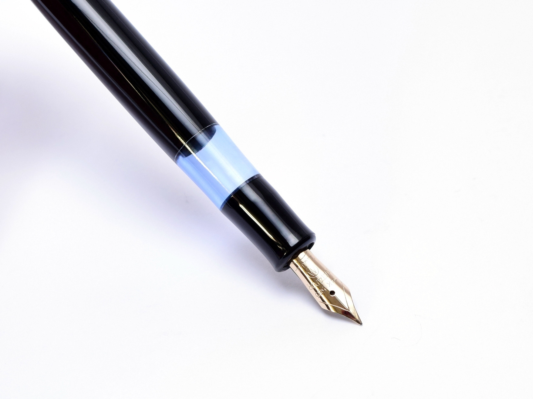 Unique 1950s Matador 120 Click with 14K Flexible EF Nib Made In