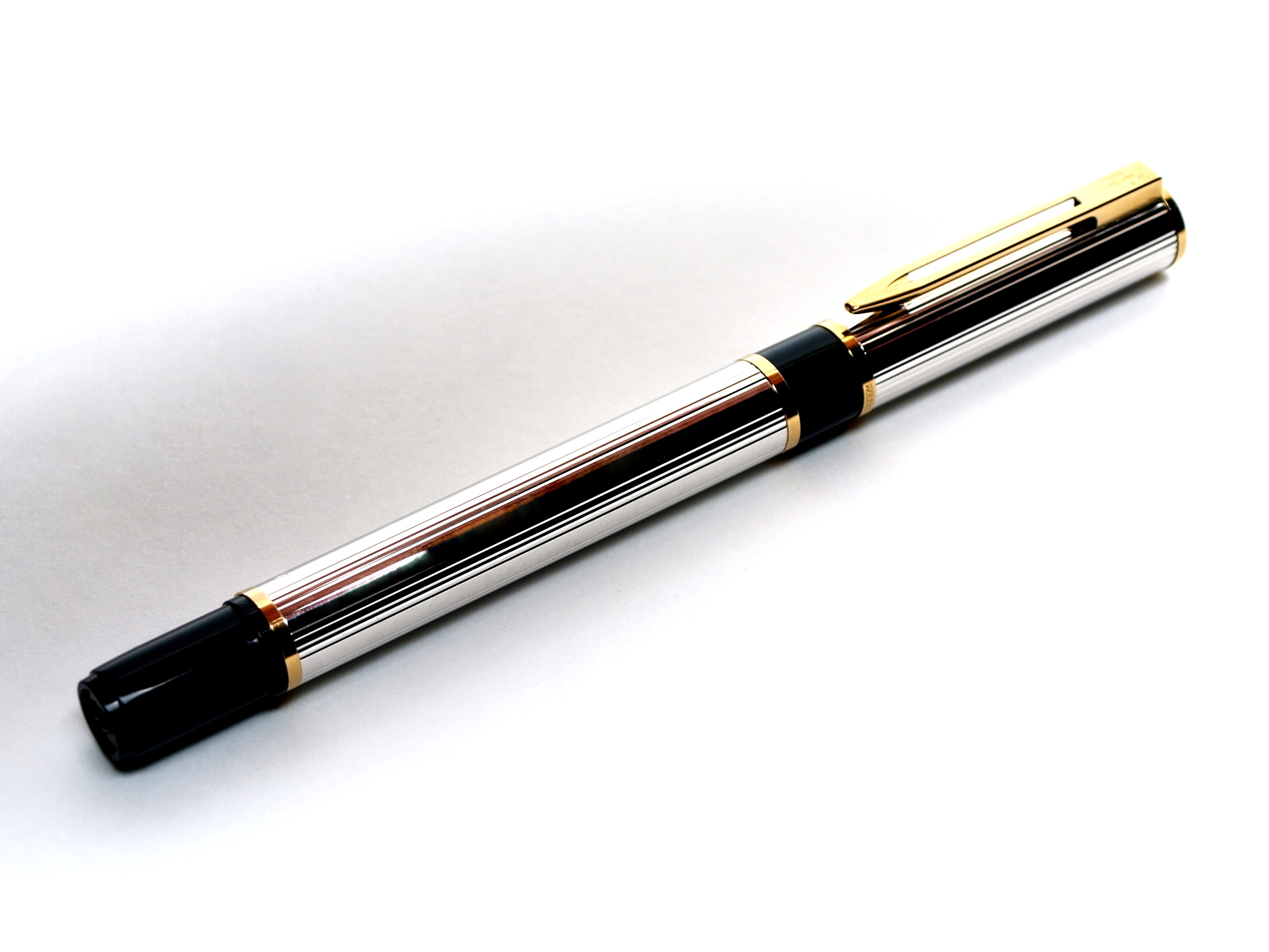 Vintage Mint WATERMAN LeMan Laureat Paris France F Nib Chrome