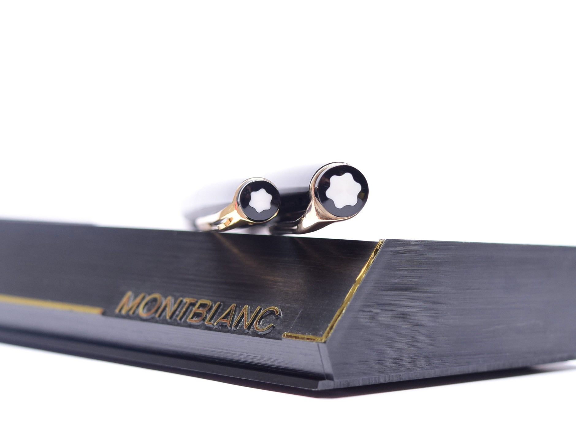 MONTBLANC 万年筆 NO.227 585 EF NOS 1960s MONTBLANC No. 24 & 28 14K 585 Gold Flexible EF