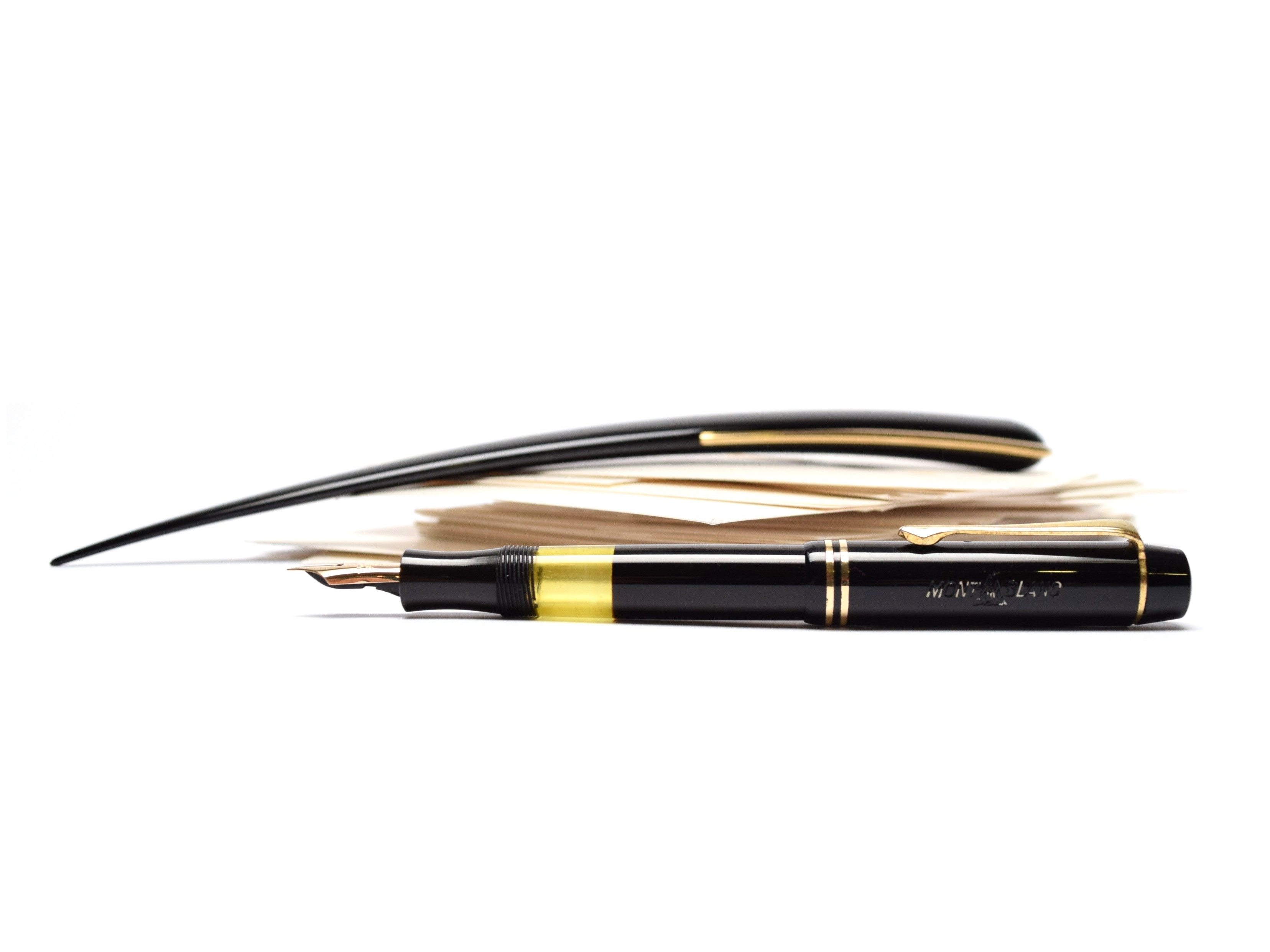 Mint 1937-1939 MONTBLANC 333 1/2 Amber Green & Black Celluloid