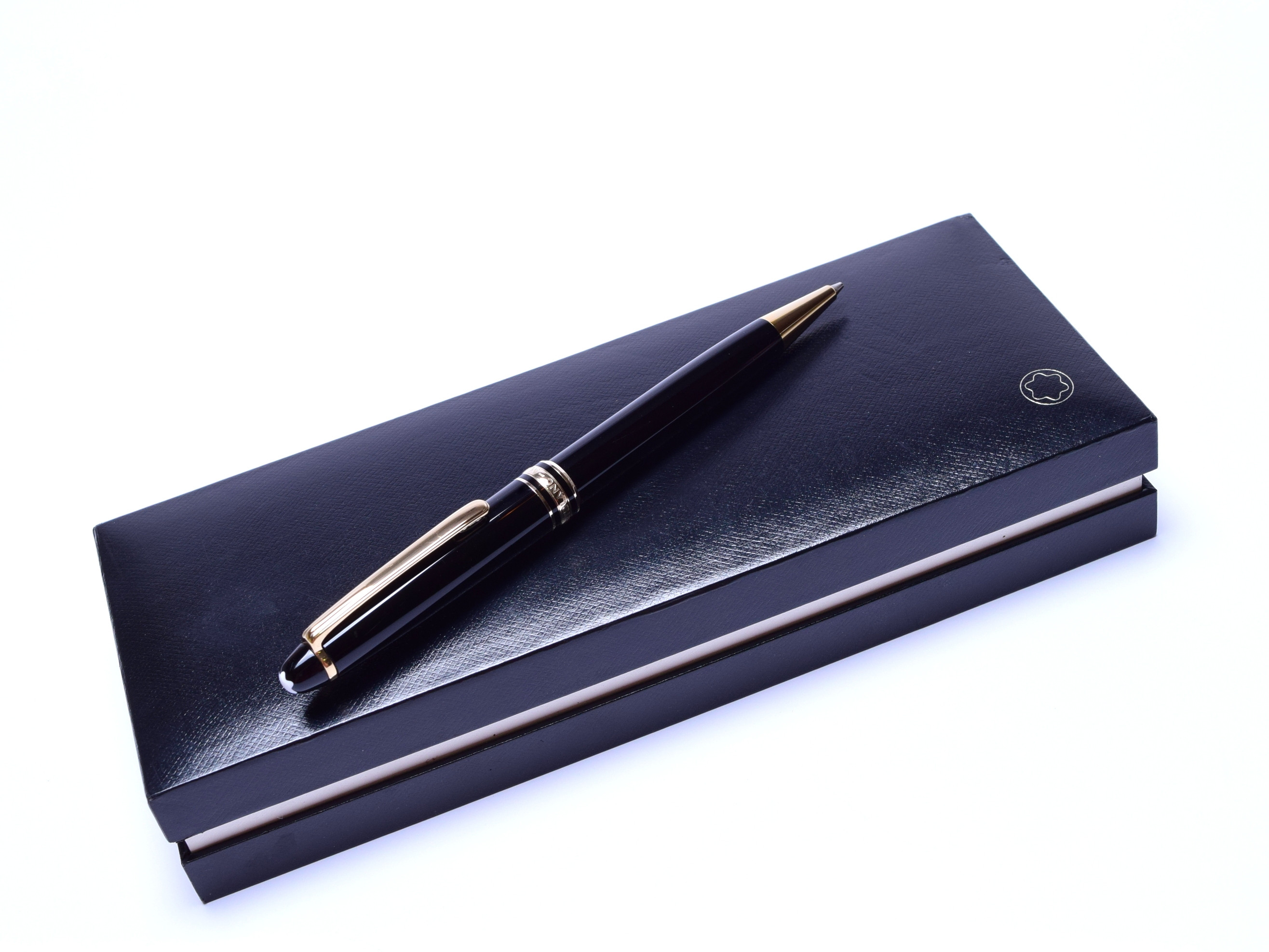 1980s Montblanc Meisterstuck - Masterpiece Black Resin & Gold 0.7