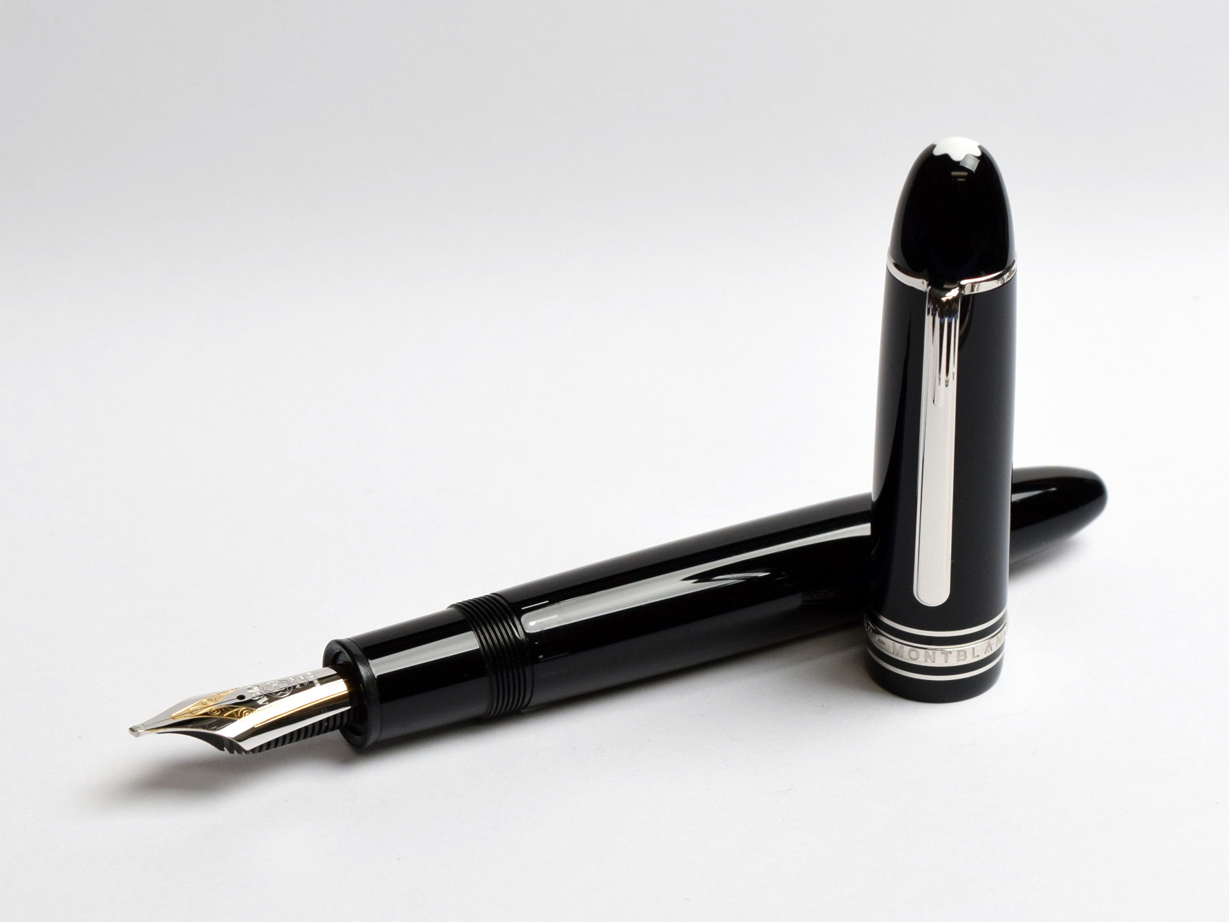 The Legendary MONTBLANC No. 149 White Gold / Platinum 
