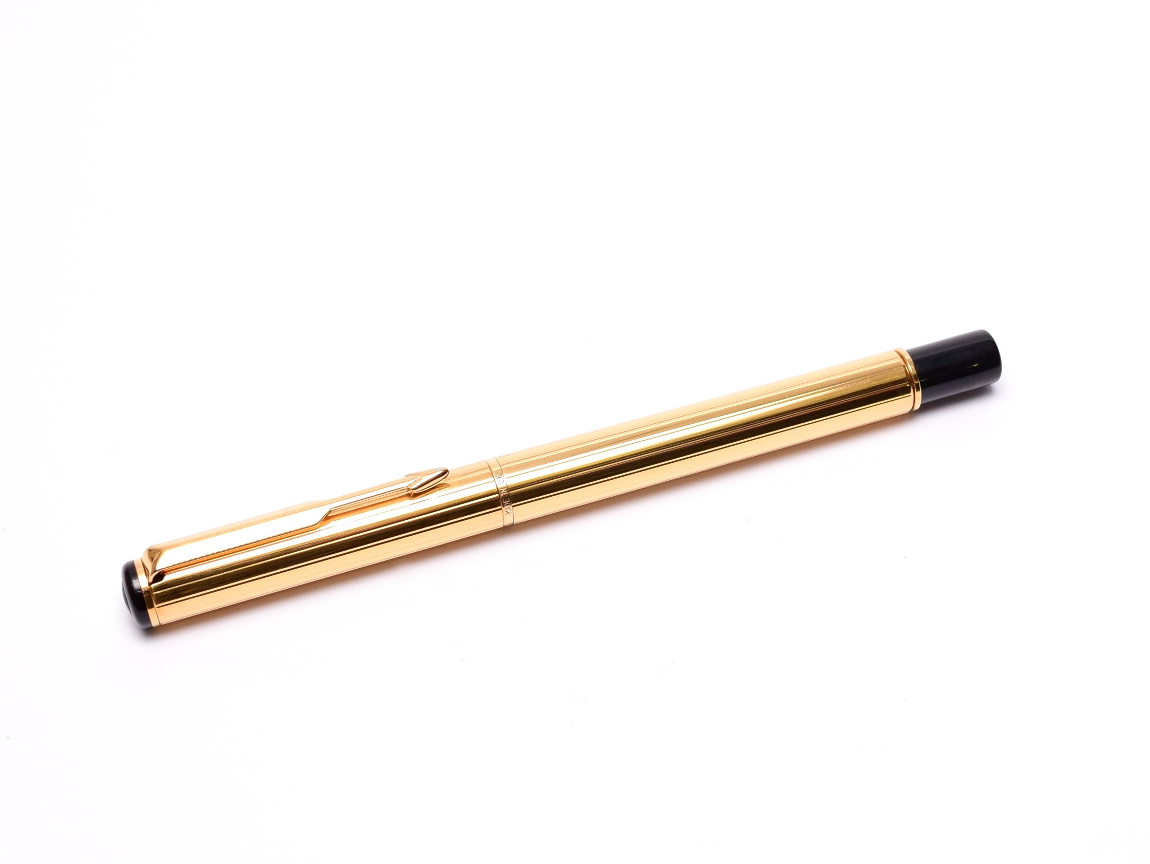 Vintage Parker Rialto Black & 23K Gold w/ Guilloche Design