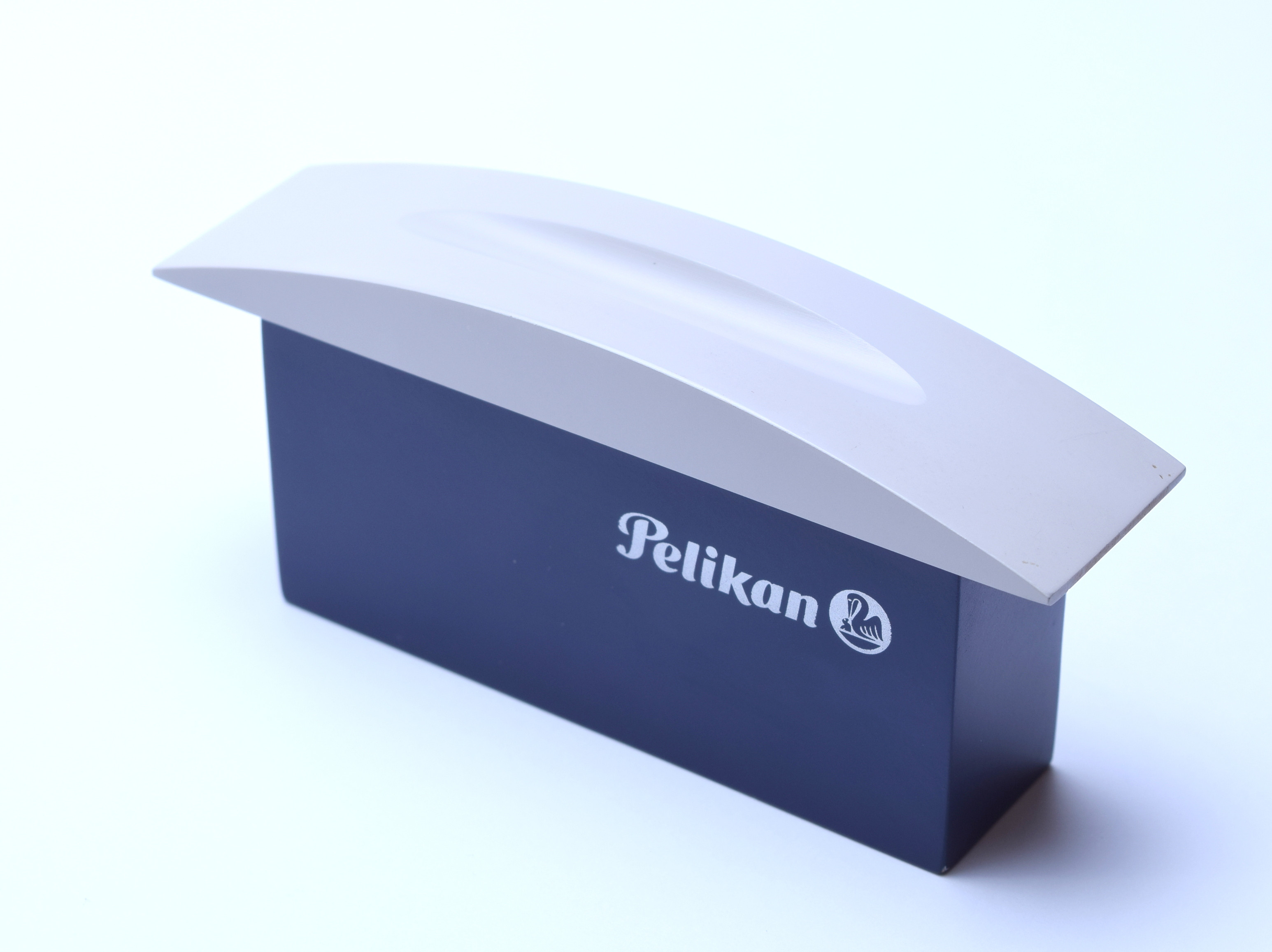 Modern PELIKAN 1 Pen Display Desk Stand Base Dark Blue