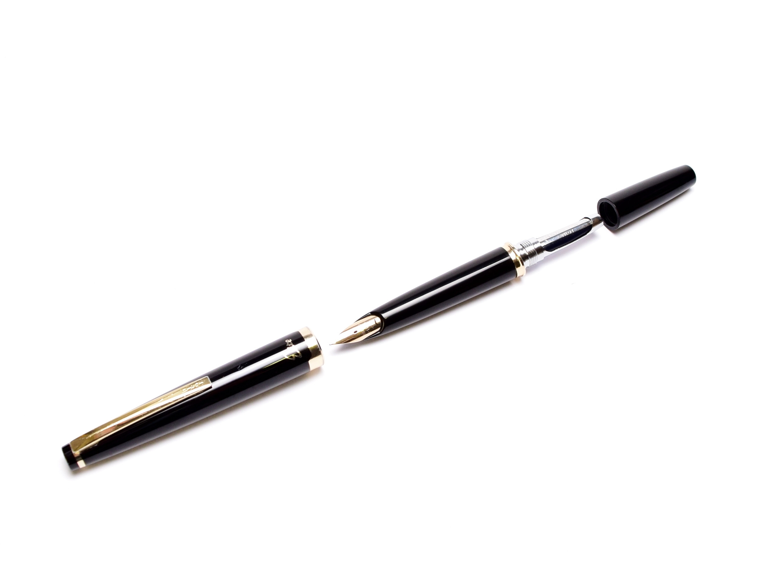 Pilot Elite S Compact Cartridge/ Converter 18K 750 Gold F Fine Nib