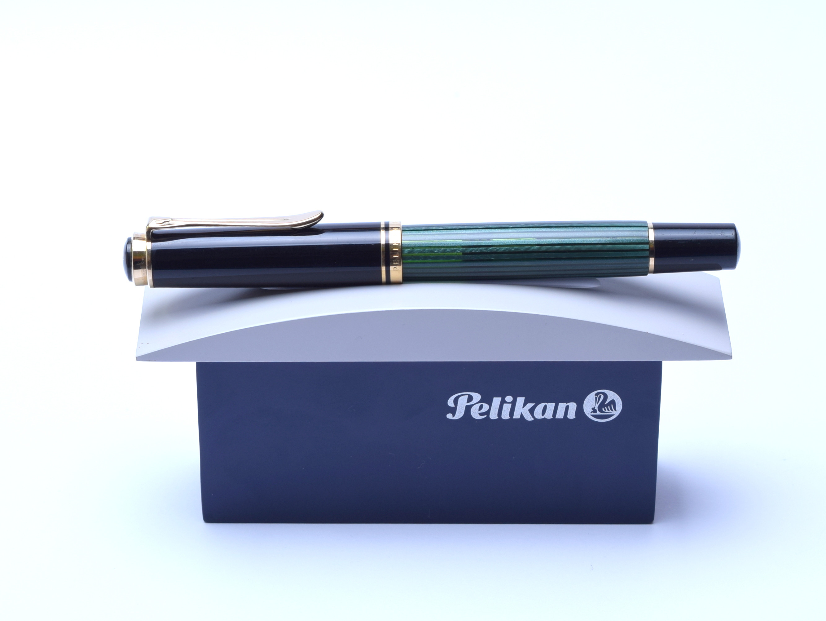 Modern PELIKAN 1 Pen Display Desk Stand Base Dark Blue