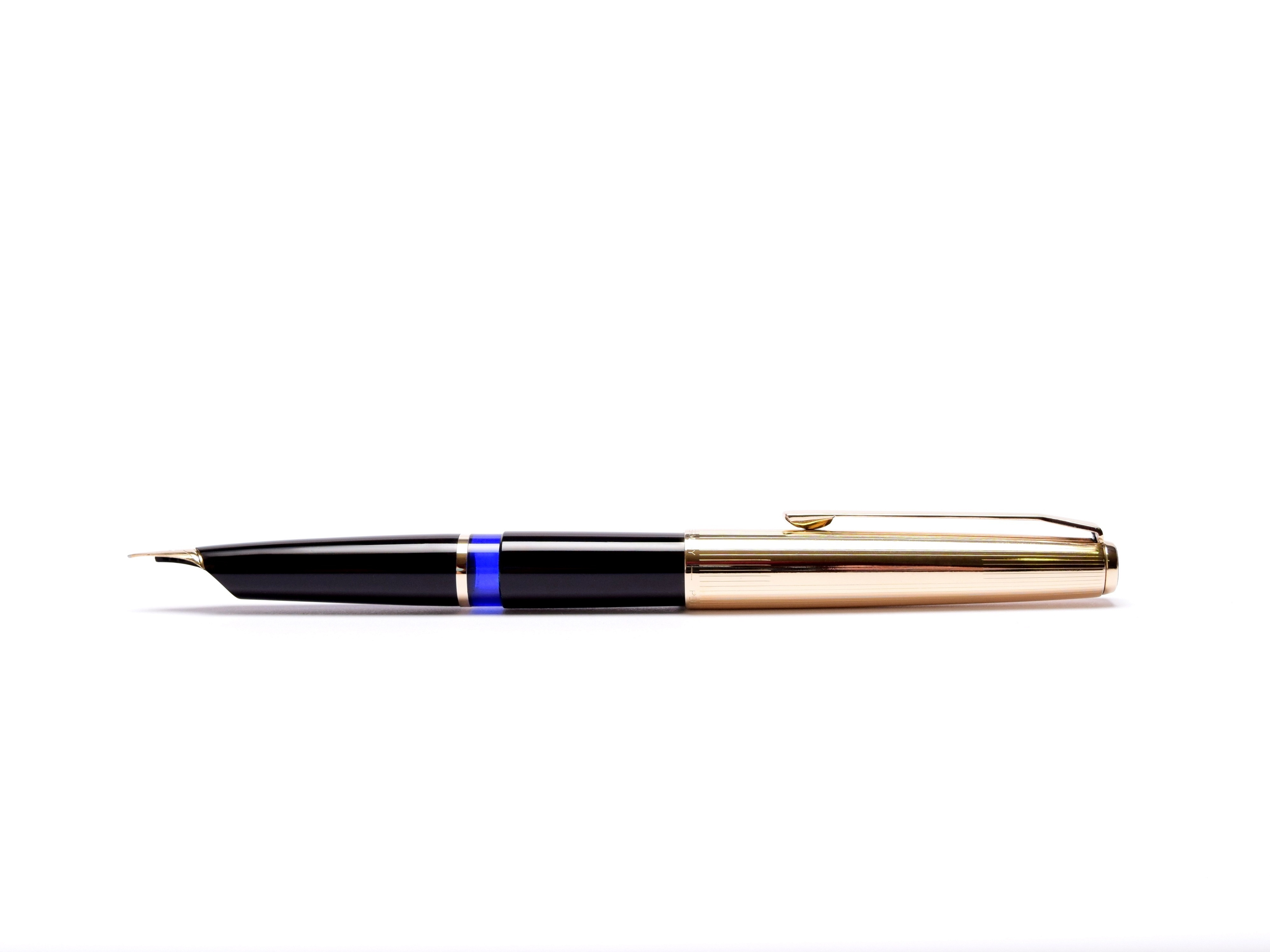 Vintage 1960s PELIKAN 30 (M30) Rolled Gold & Black Resin 14K 585