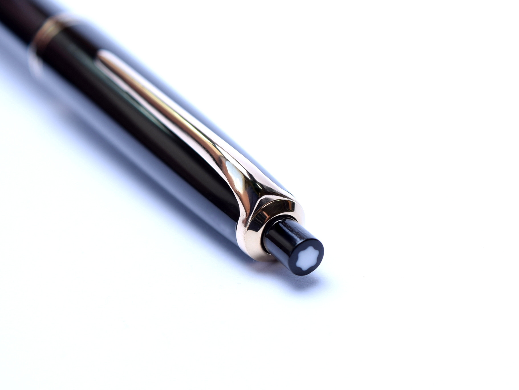 Rare 1960s MONTBLANC 26 Black Resin & Gold 1.18mm Push Button