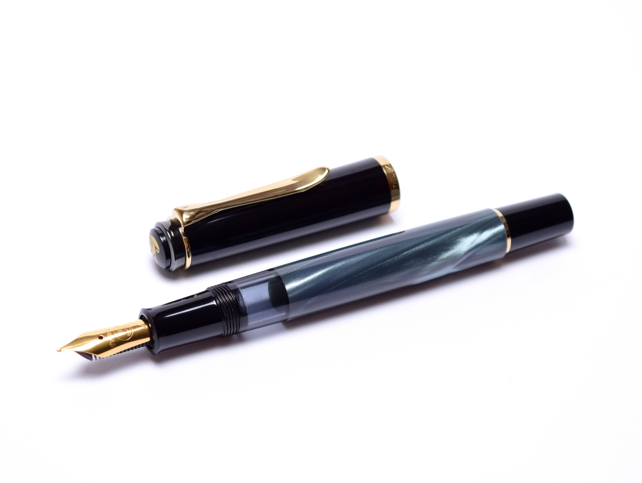 1997-2003 Vintage Pelikan M200 Black & Blue Marble M Medium GP Nib