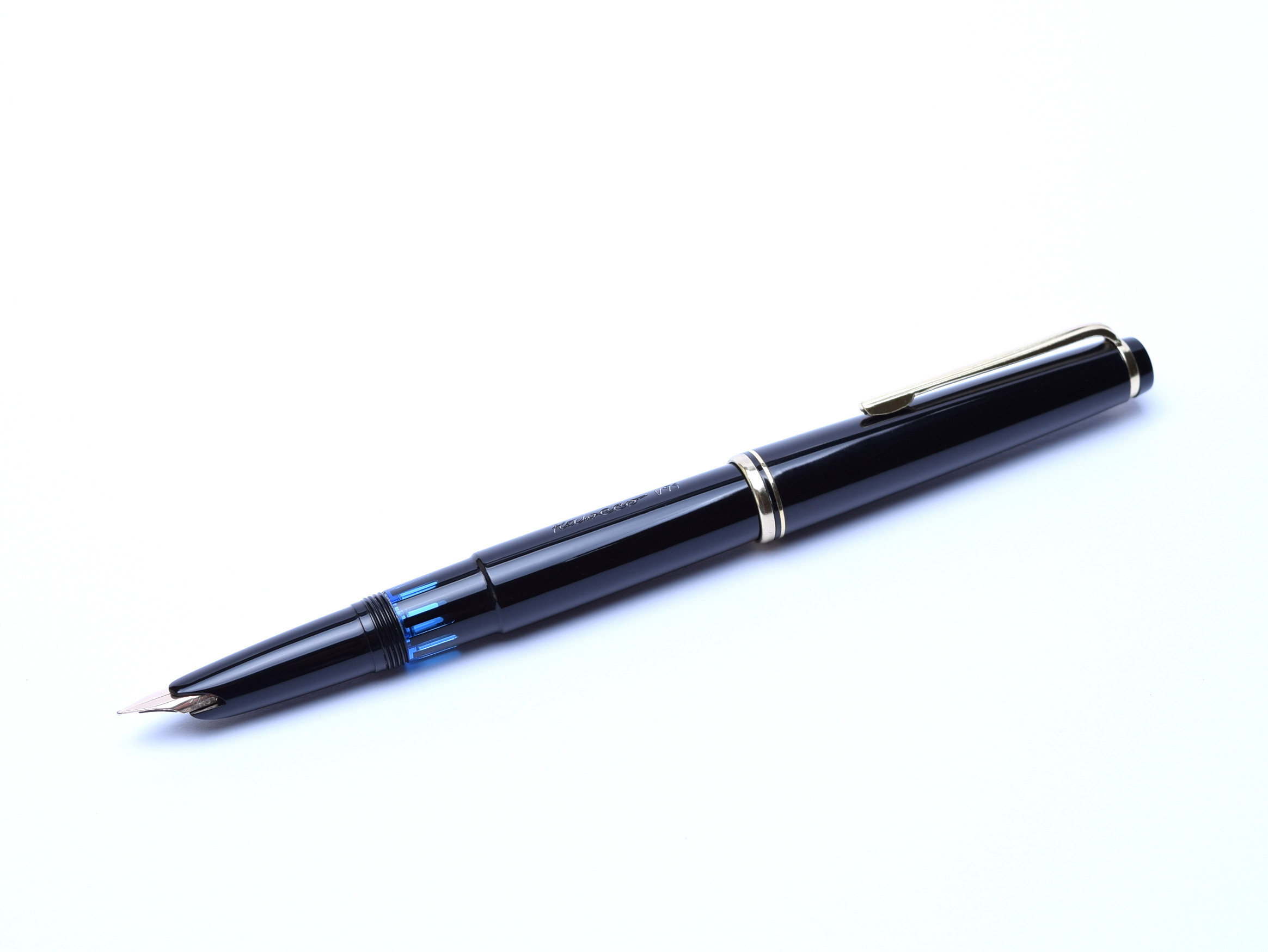 1960's KAWECO V71 Masterpiece Black Resin Oversize 14K F Nib