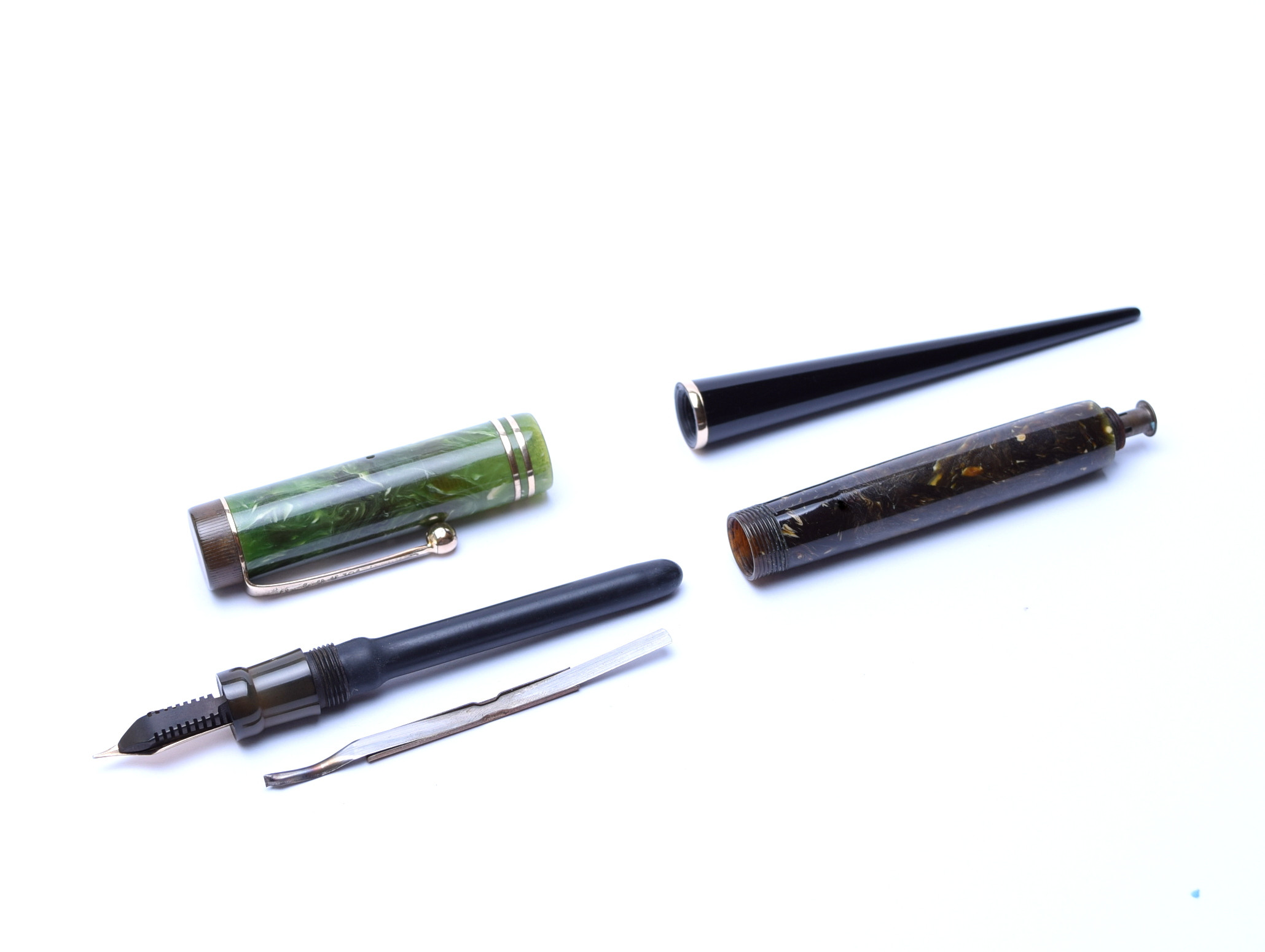 1930s Parker Duofold Jade Green Lucky Curve Desk Pen Push Button