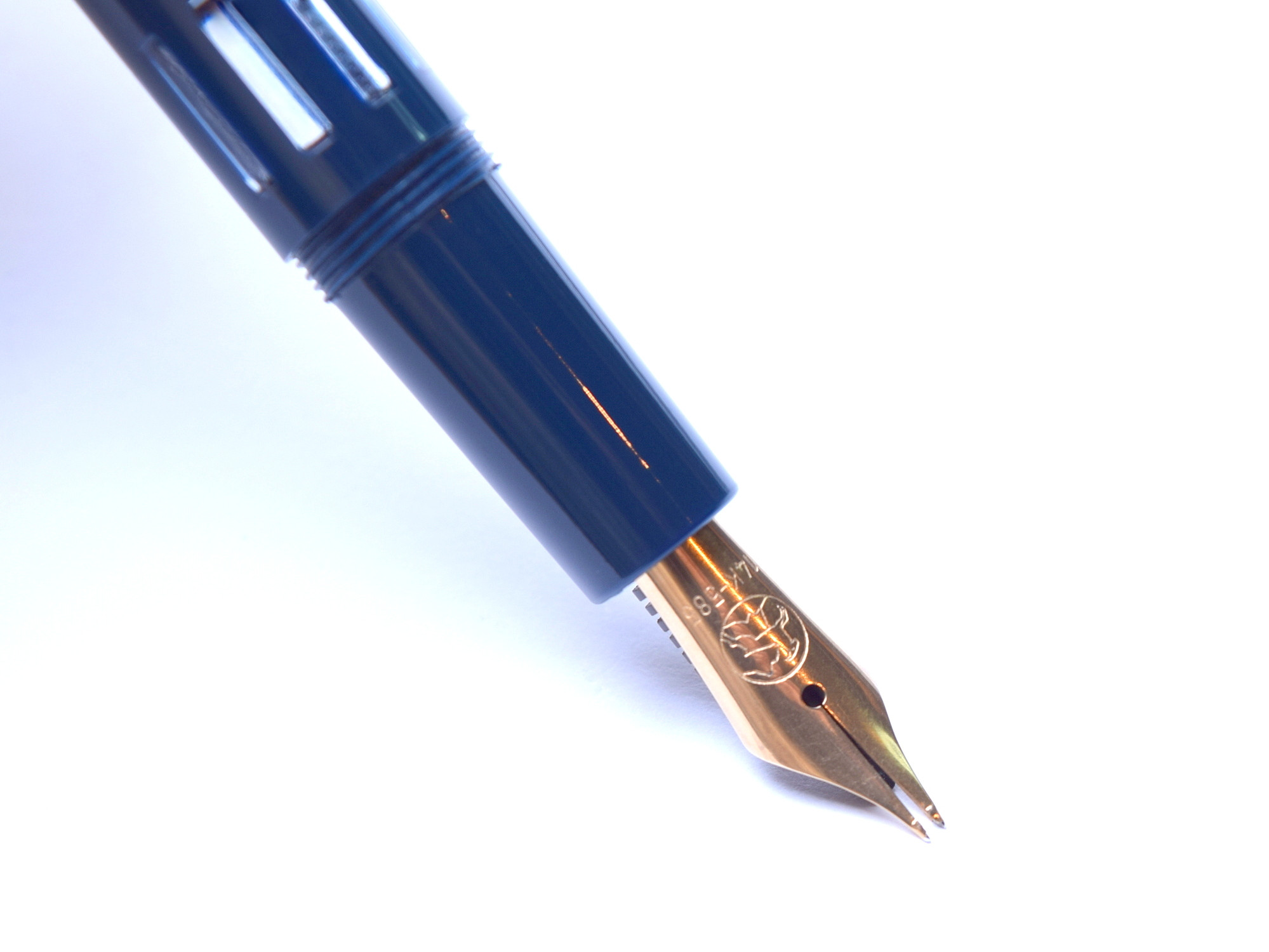 1970's Reform Classic Dark Blue and Steel Super Flexible 14K 585 Gold