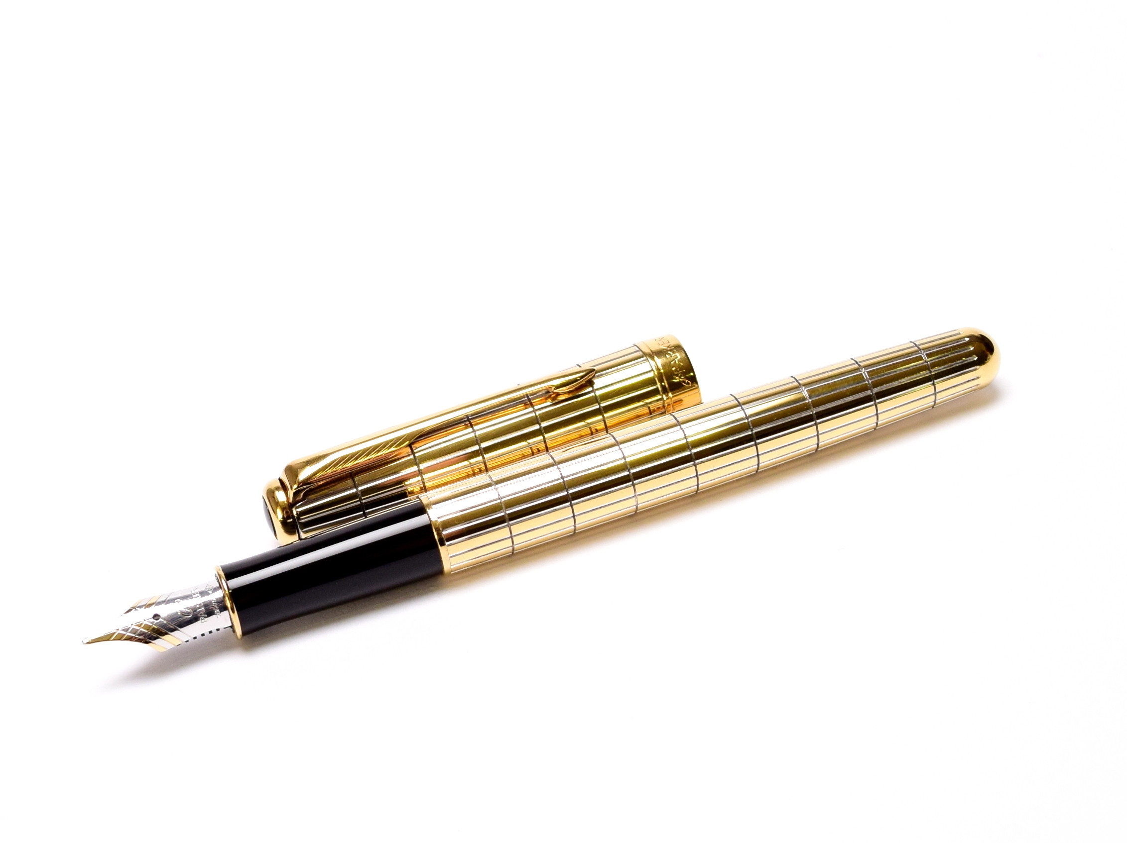 筆記具 parker sonnet 18k-750 Rare 2006 PARKER Sonnet Special Edition France Crocodile Vermeil