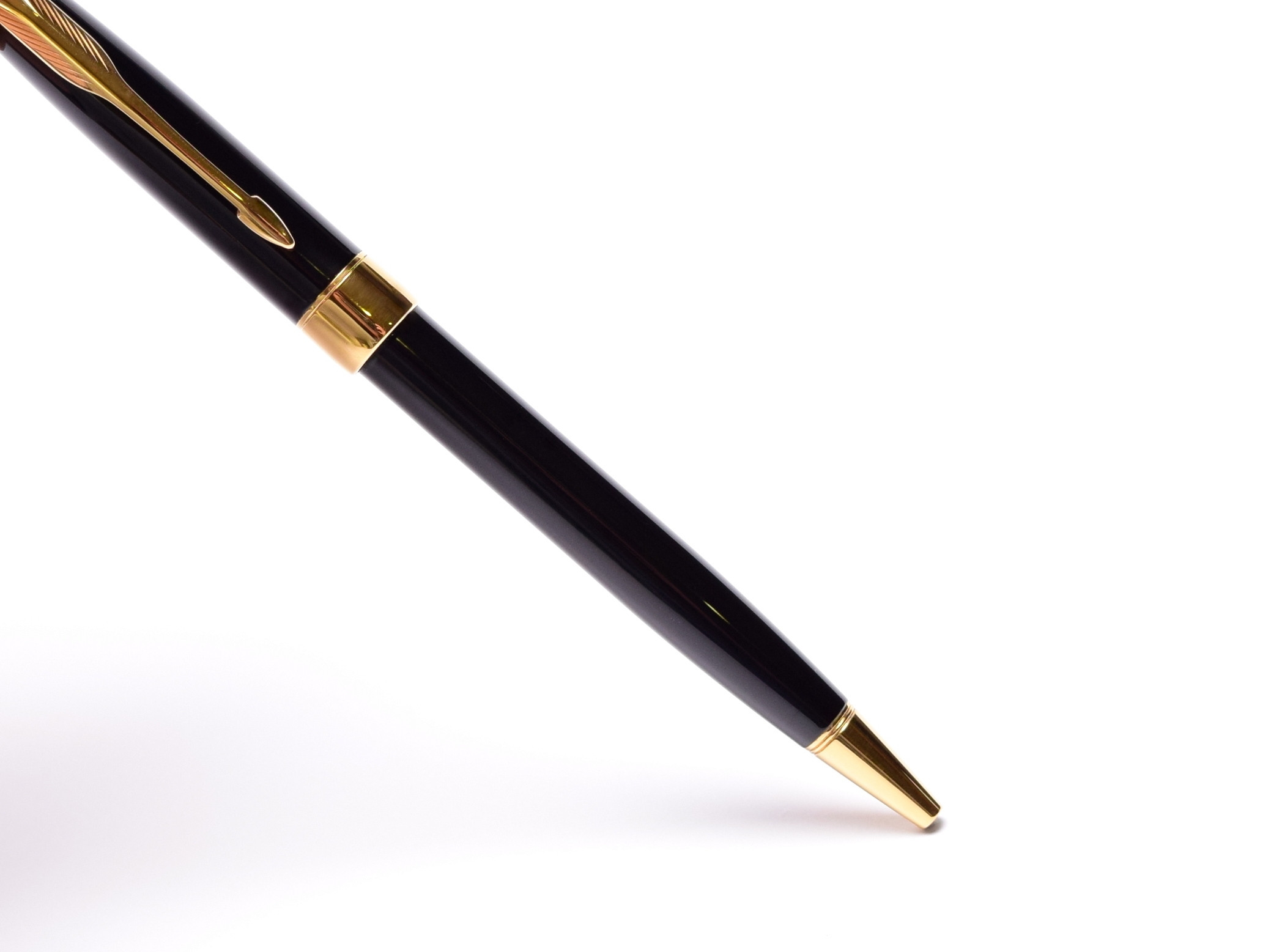 Grey Grid Gold Parker Sonnet Series Fine Nib Ballpoint Pen & 1 Blue Ink Refill e