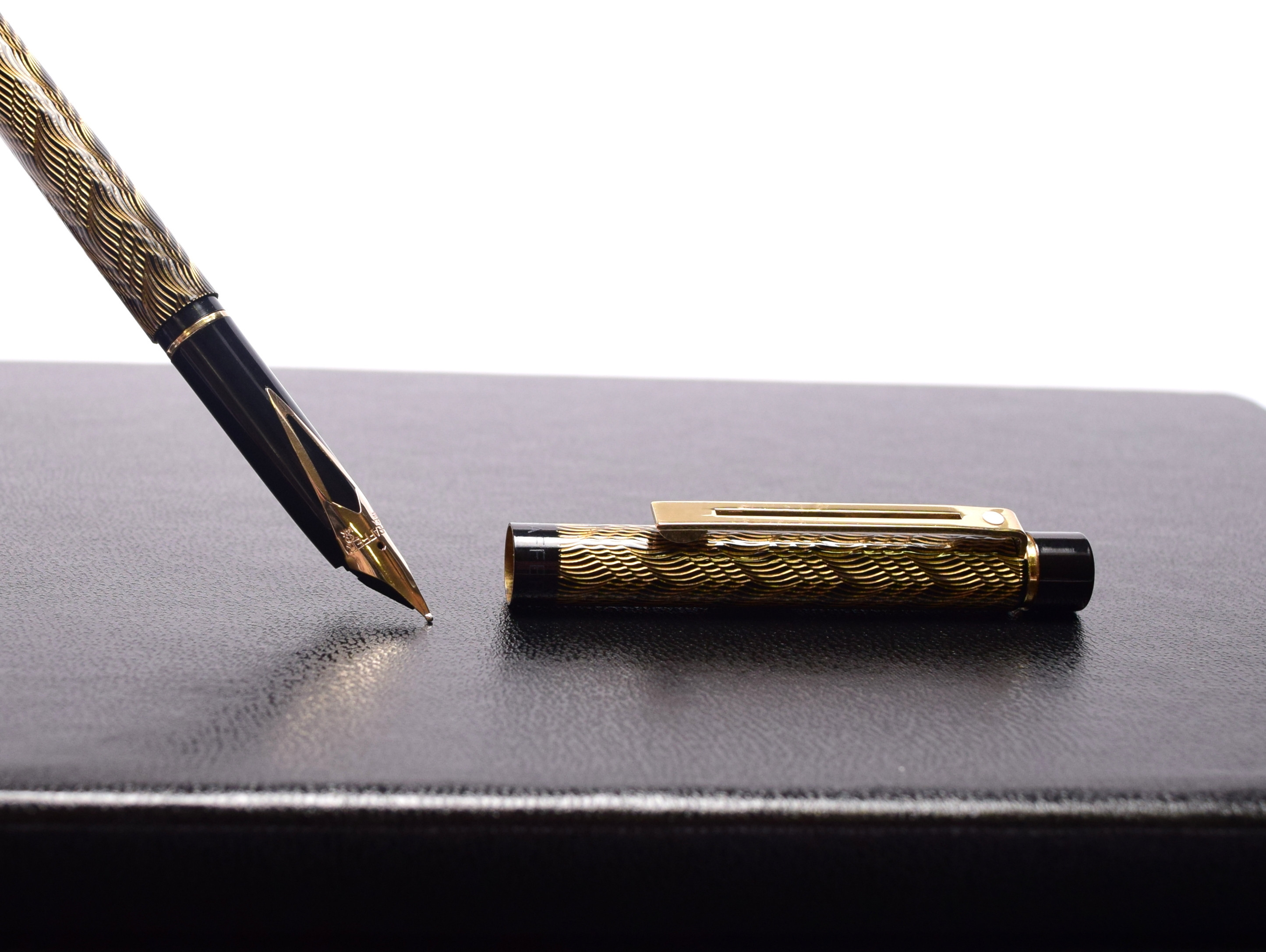 Sheaffer gold pen clearance