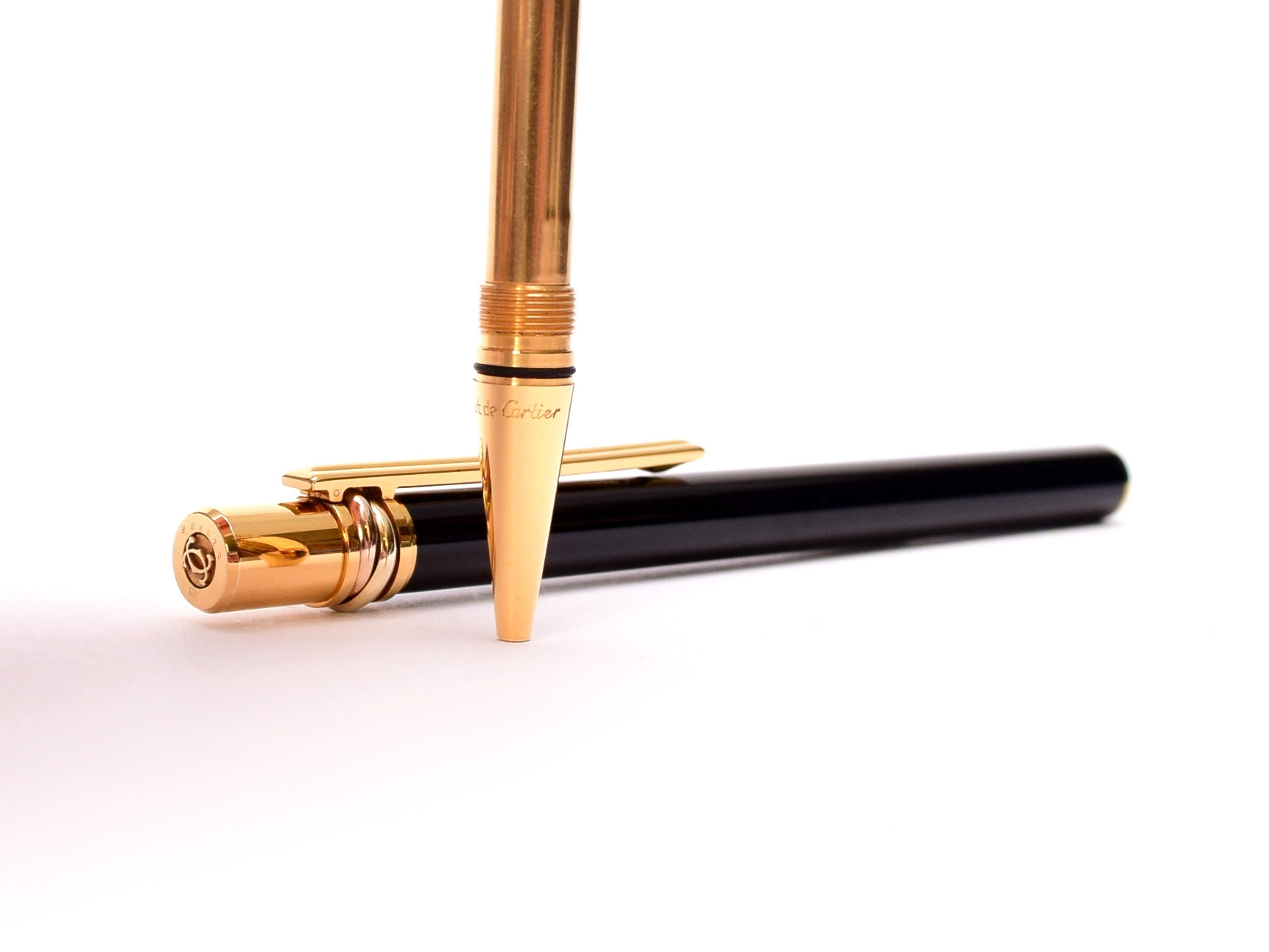 Must de Cartier Trinity Ring Balck Lacquer 18K Gold Plated  display picture 2