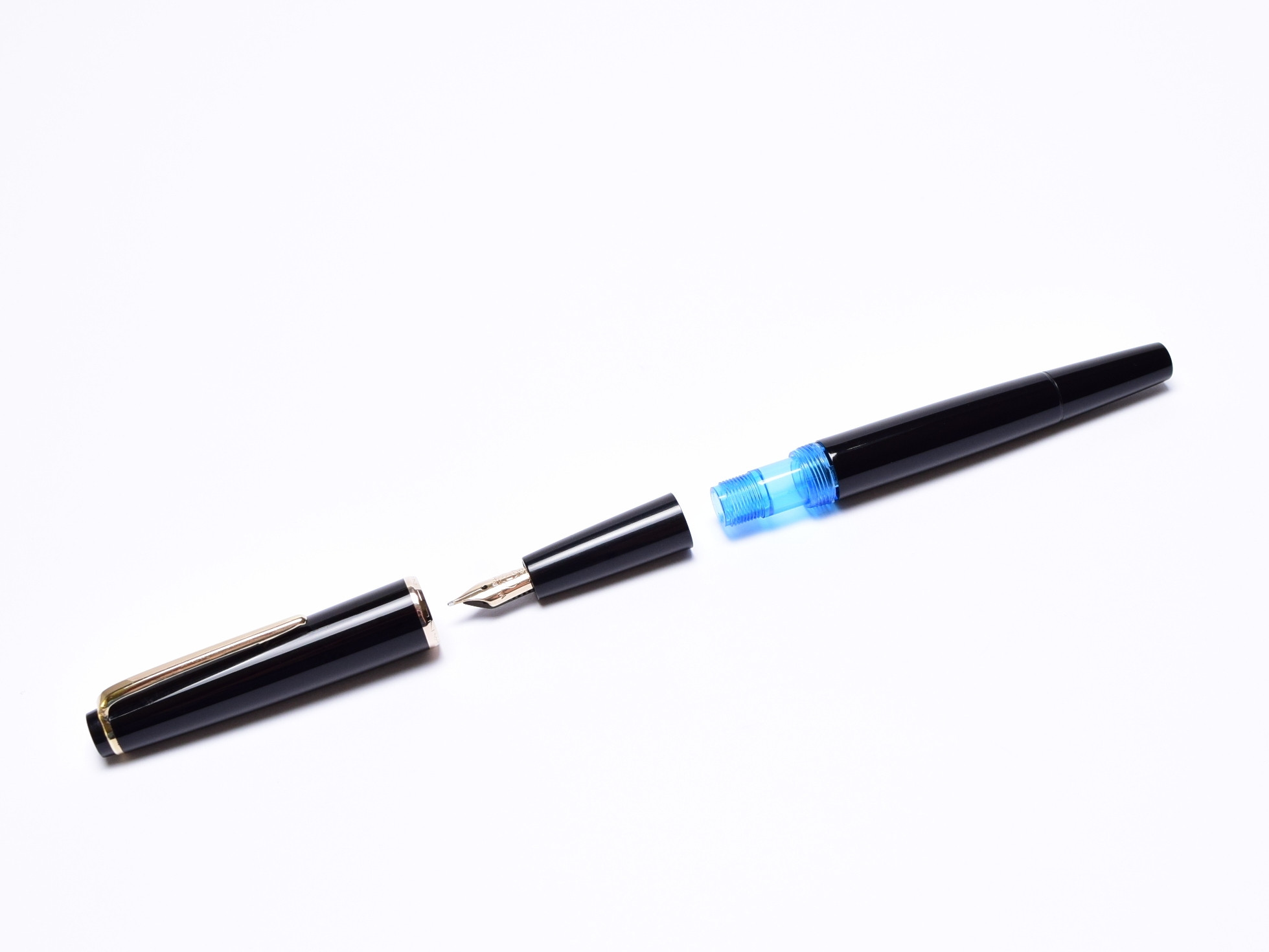 Extremely Rare 1960s MONTBLANC No. 32 With Exposed D Size 14K