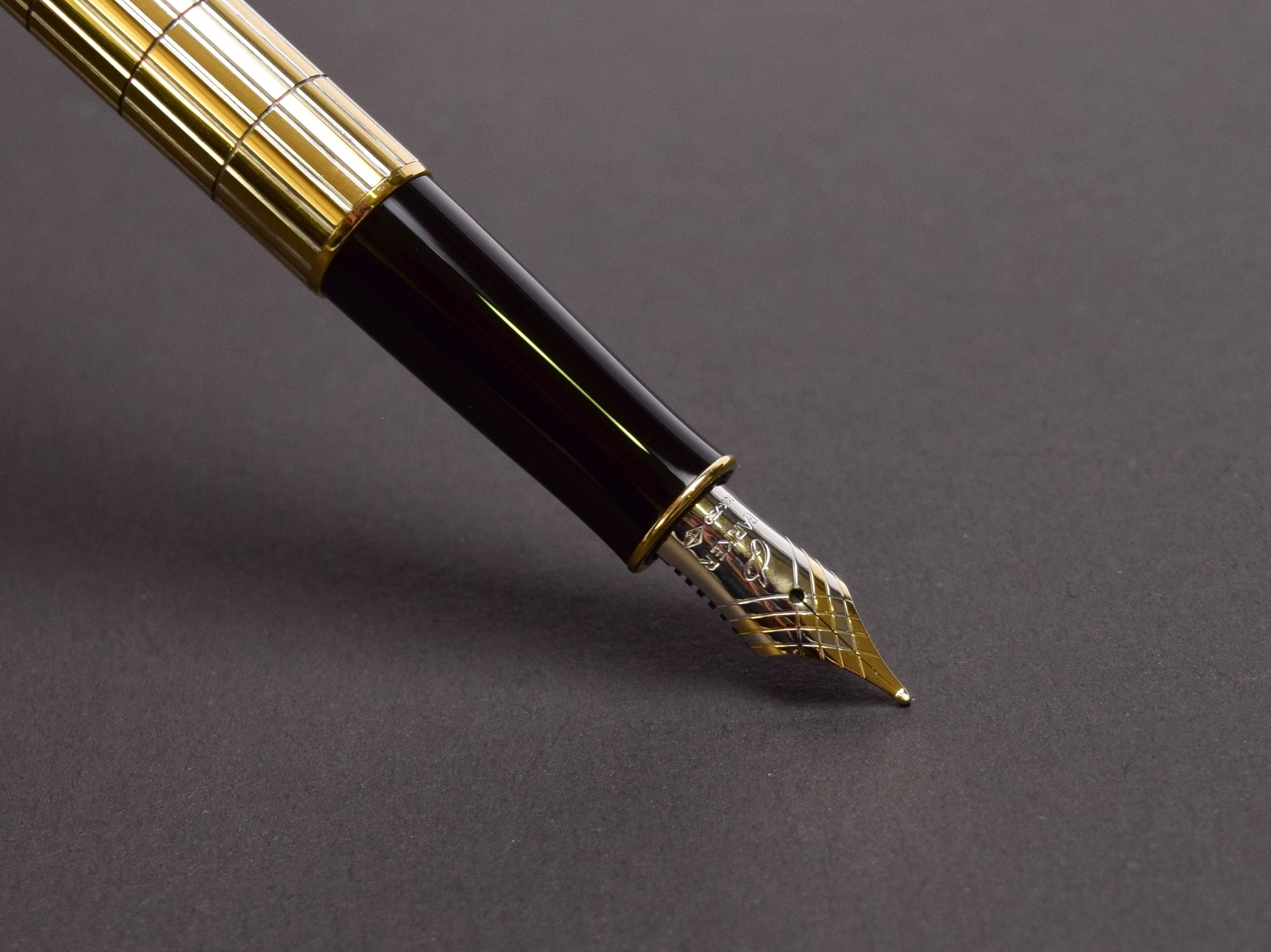 Rare 2006 PARKER Sonnet Special Edition France Crocodile Vermeil