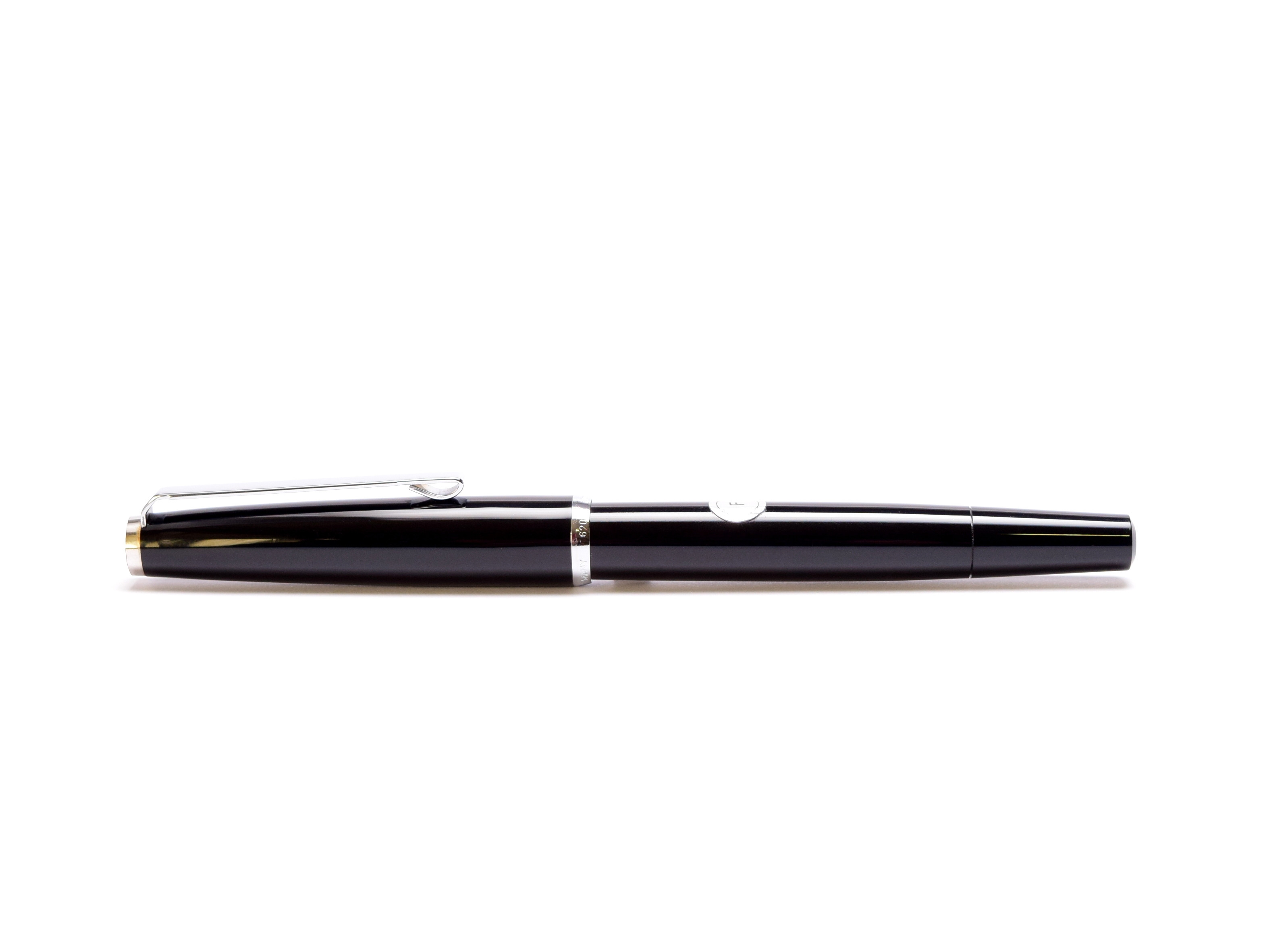 Montblanc Junior 620 F Fine Steel Gold Plated Nib Piston Black