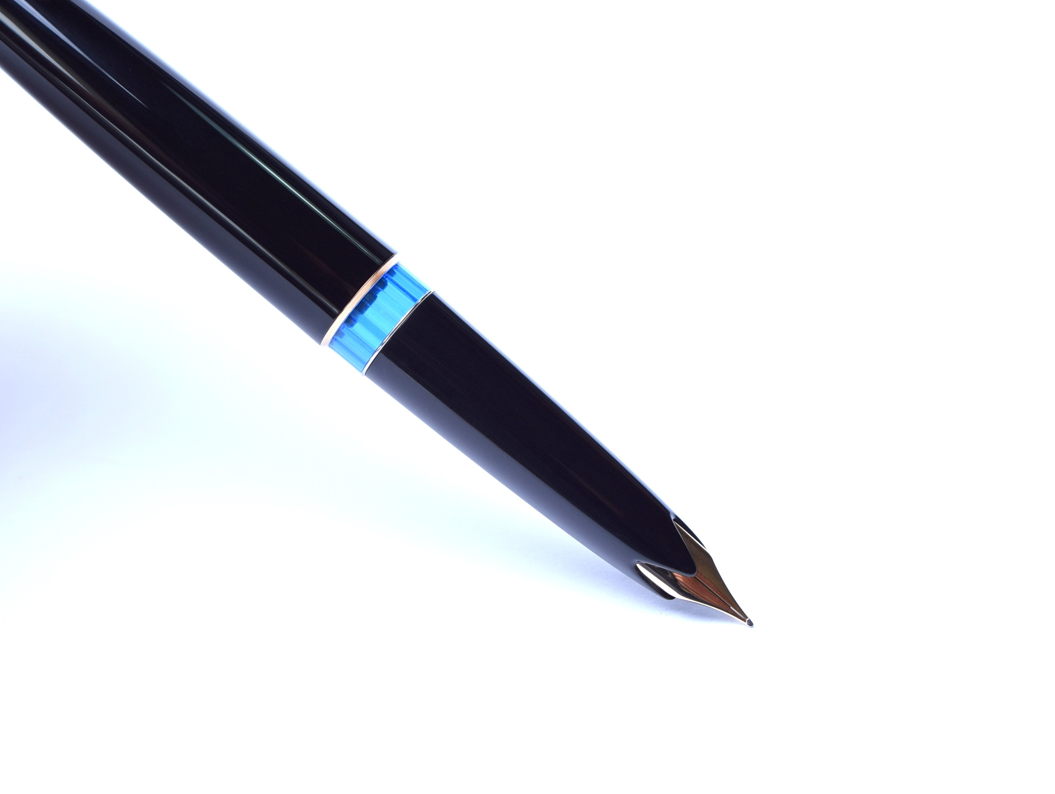 Amazing & Rare 1960s MONTBLANC 32S (32) Black Resin, Steel & Gold