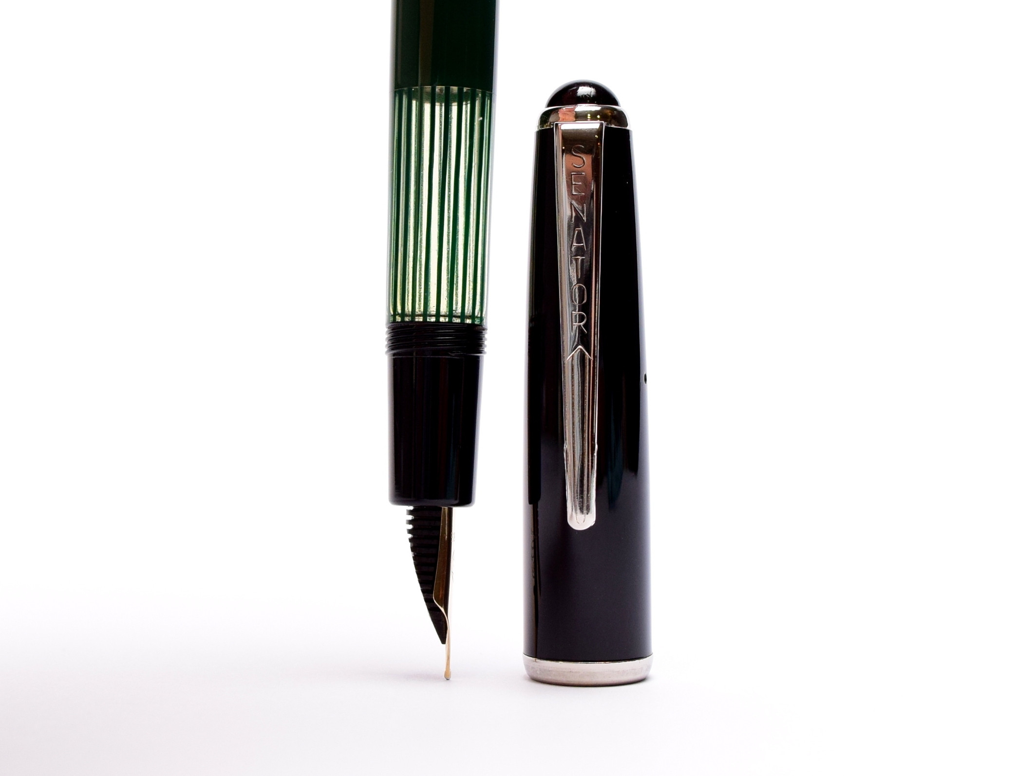 Rare Vintage 1970s Senator (Merz & Krell) Fully Flexible F to BBB 14K