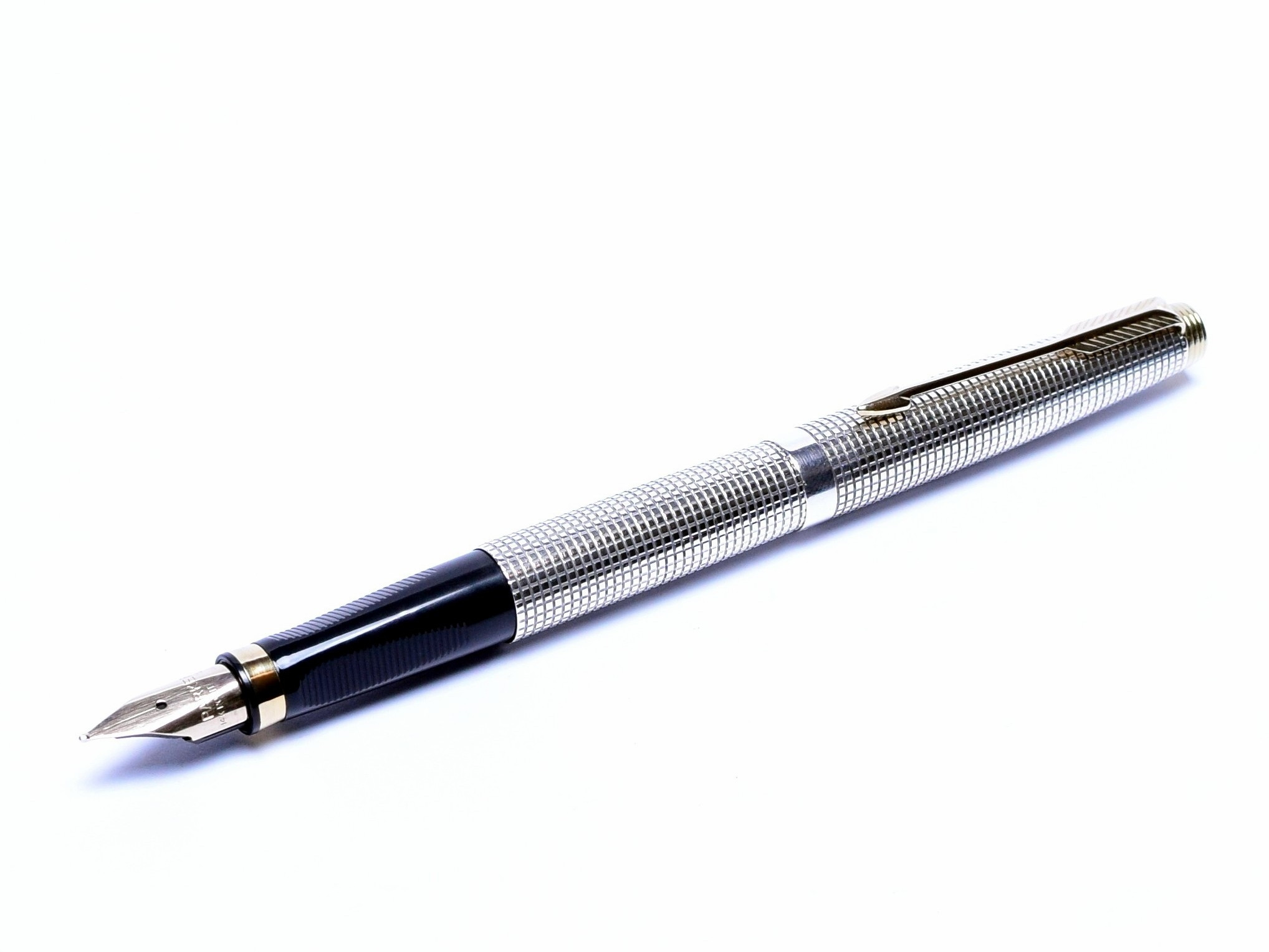 1966 PARKER 75 USA Solid 925 Sterling Silver Crosshatch Cisele Fountain