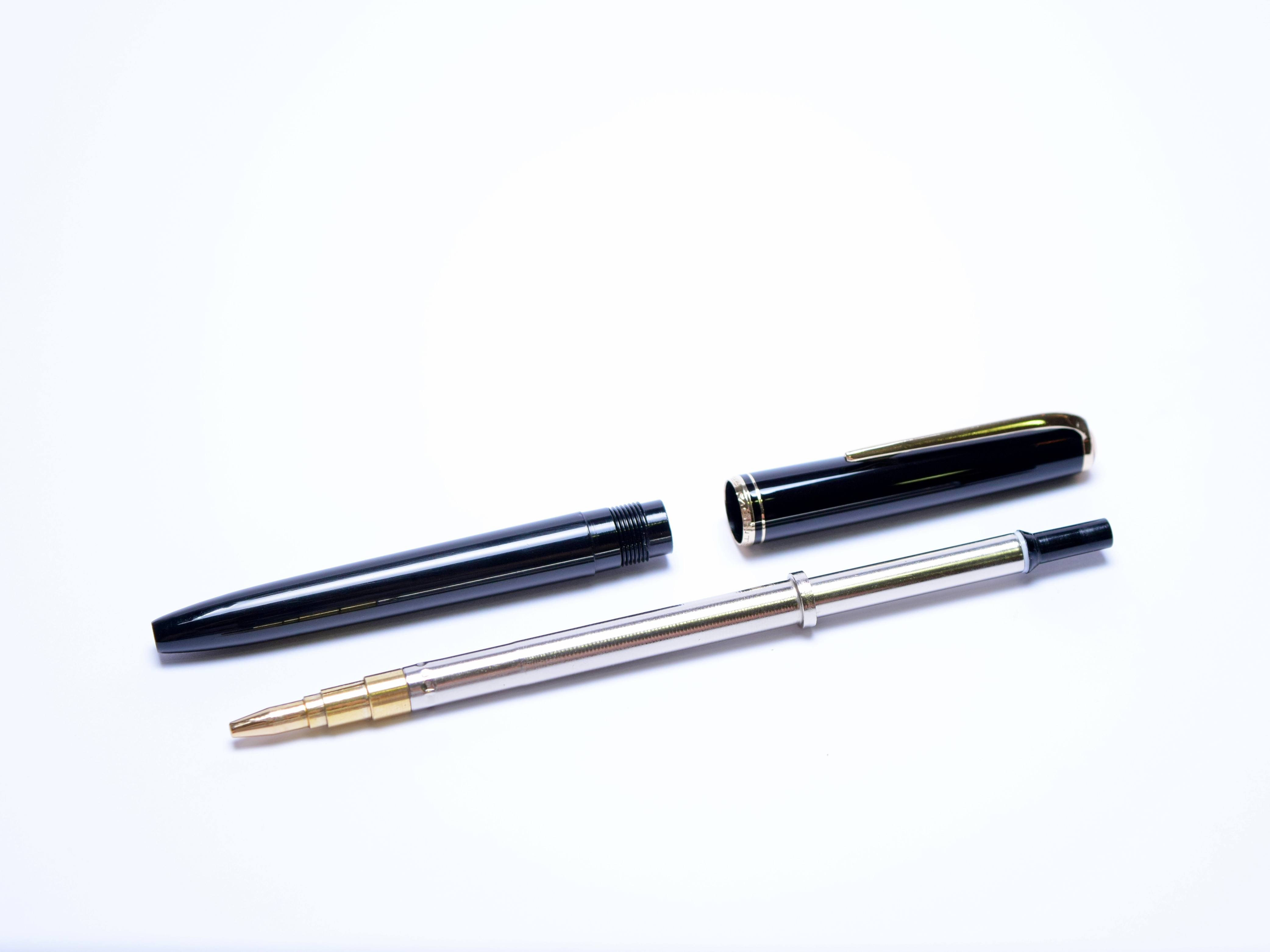 MONTBLANC レトロ品 Rare 1960s MONTBLANC 26 Black Resin & Gold 1.18mm Push Button
