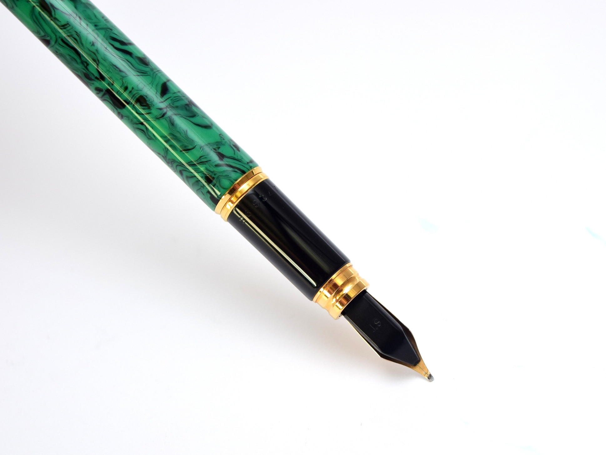 Stunning 1990 Waterman Ideal Le Man 200 Rhapsody Jade Green Ripple