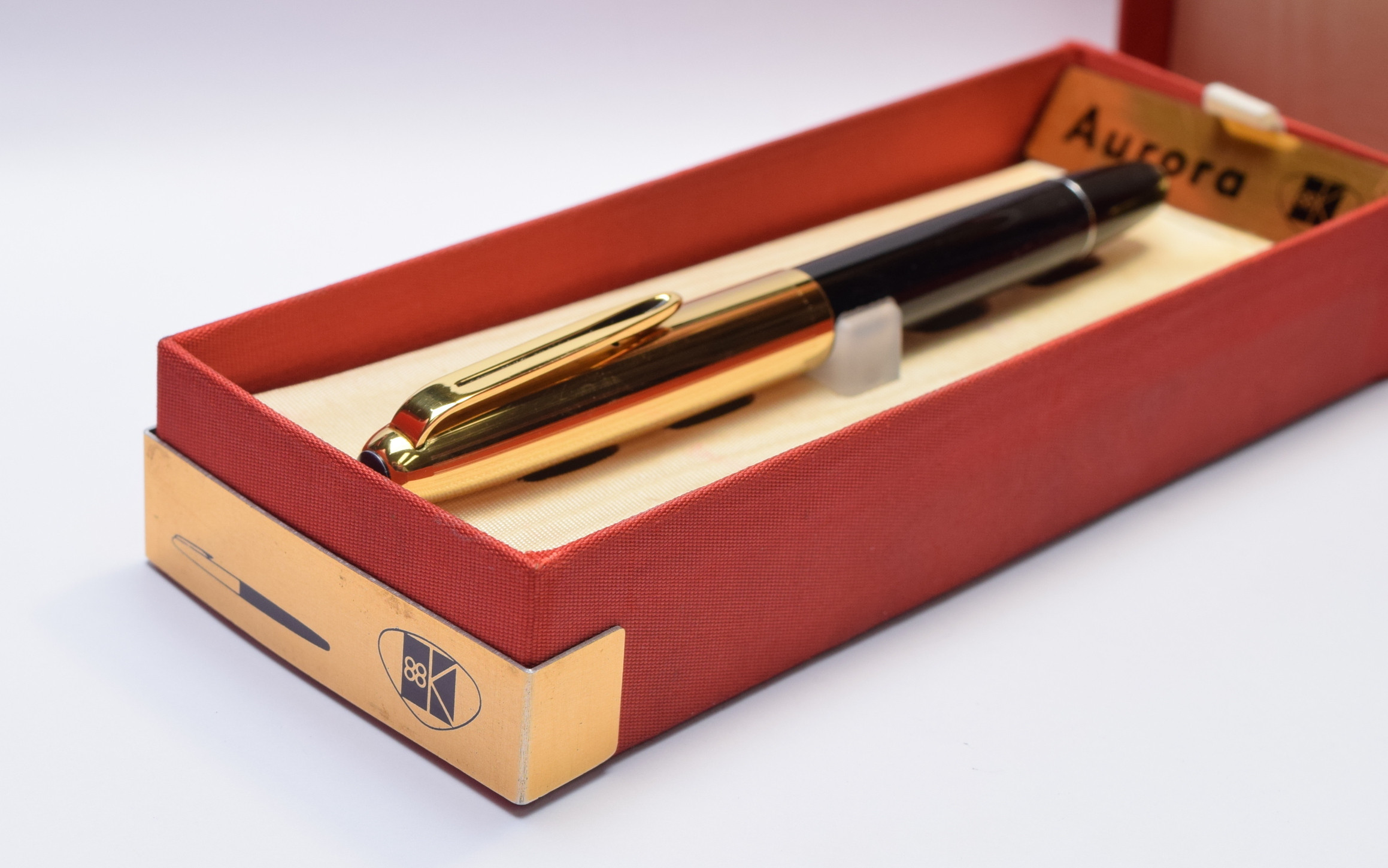 Stunning Mint in Box Vintage 1950s AURORA 88K ITALY 14K Gold EF Nib ...