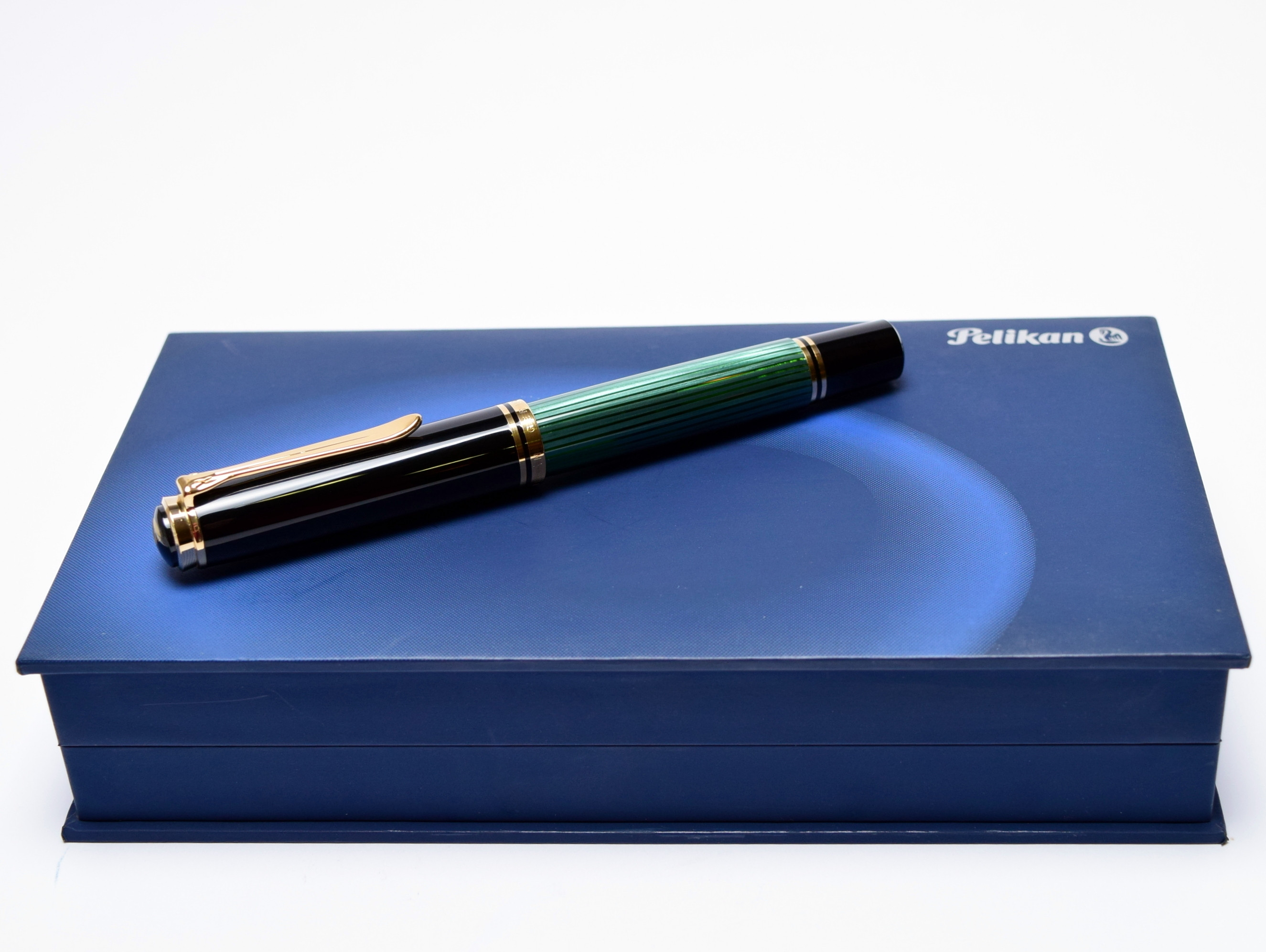 Massive & Oversize PELIKAN M1000 Souveran Flexible F Fine 18C 750