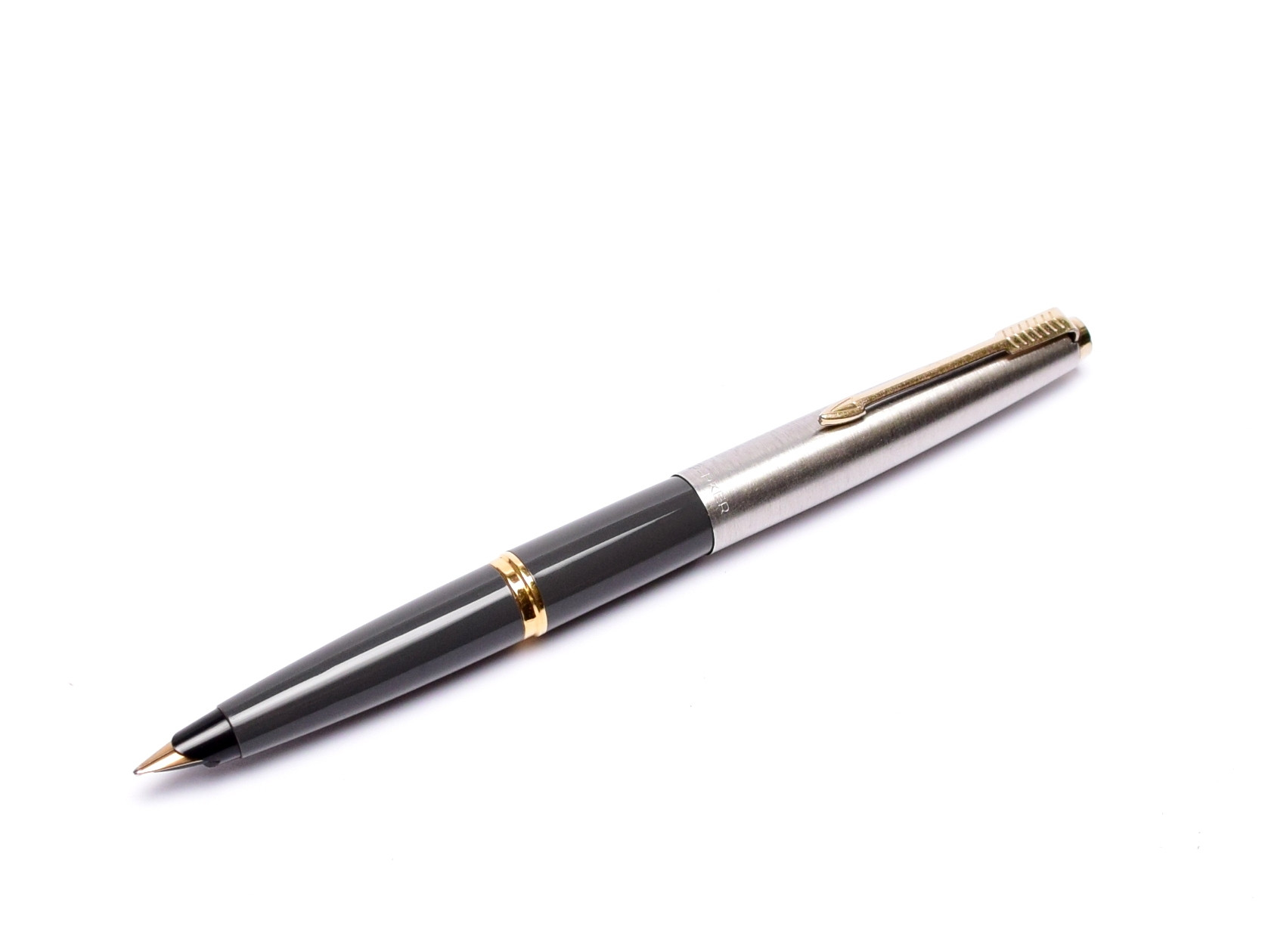 Vintage 1960s Parker 45 Student Gray Body 14K Gold F Nib Fountain