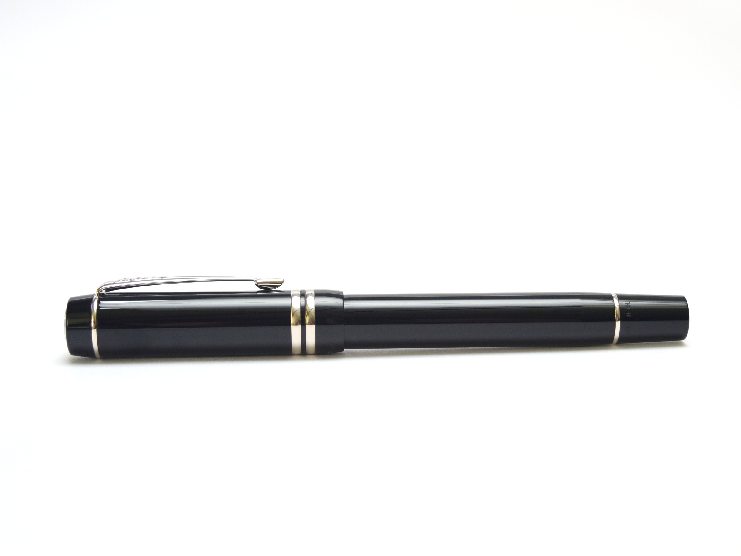 2000 PARKER Duofold International Platinum Black PT 18K 750 Gold F