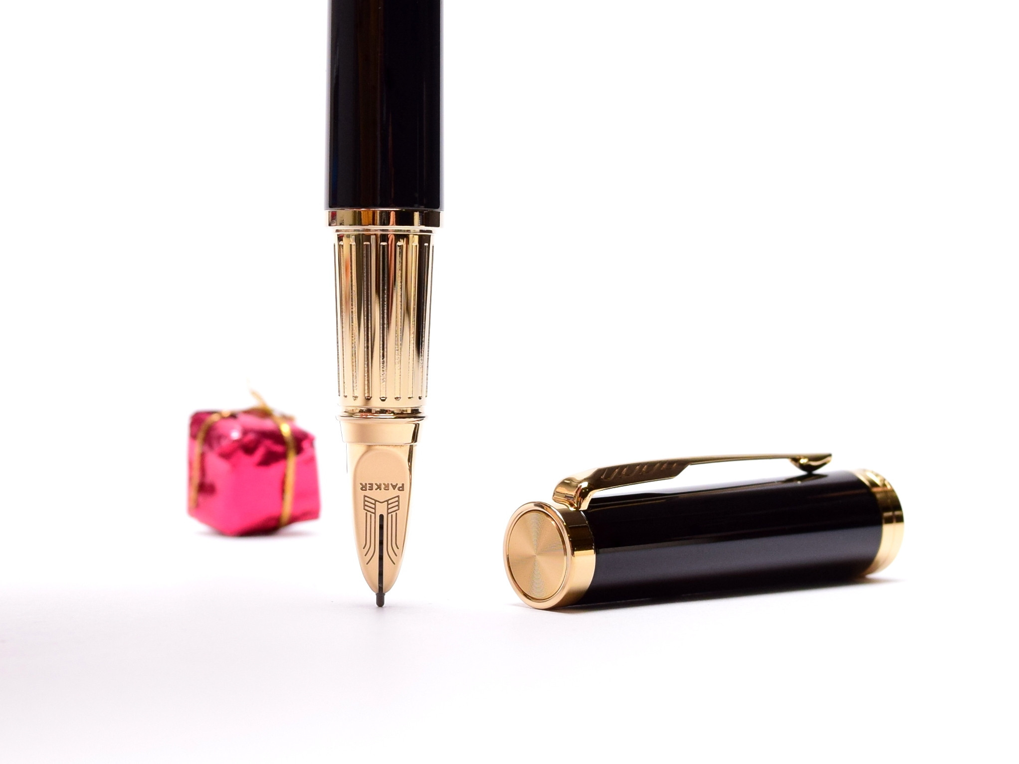 Parker ingenuity laquer black gold trim 5th technology pen Clearance