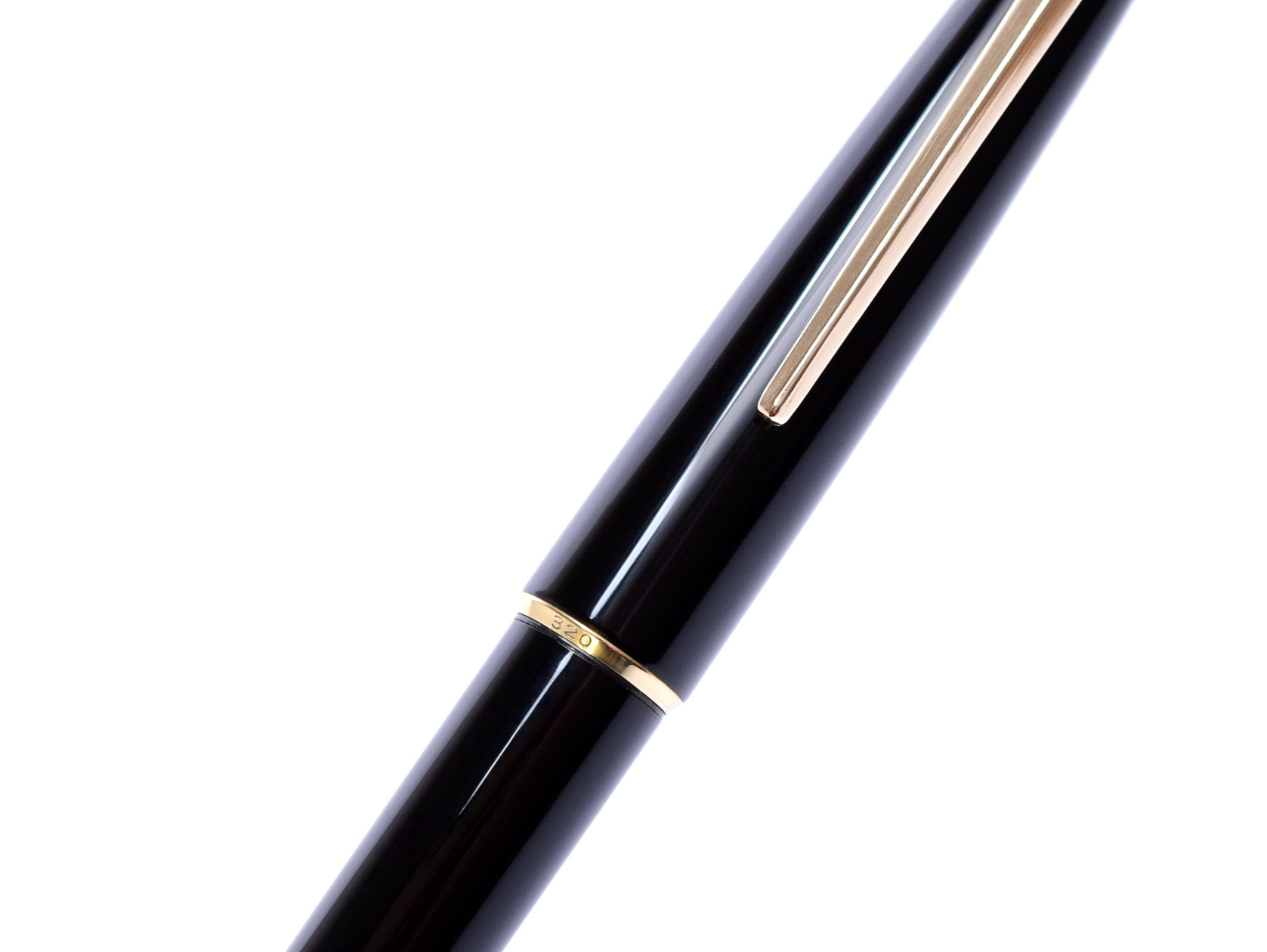 Stunning 1960s MONTBLANC No. 320 Black Resin & Gold Fountain Pen