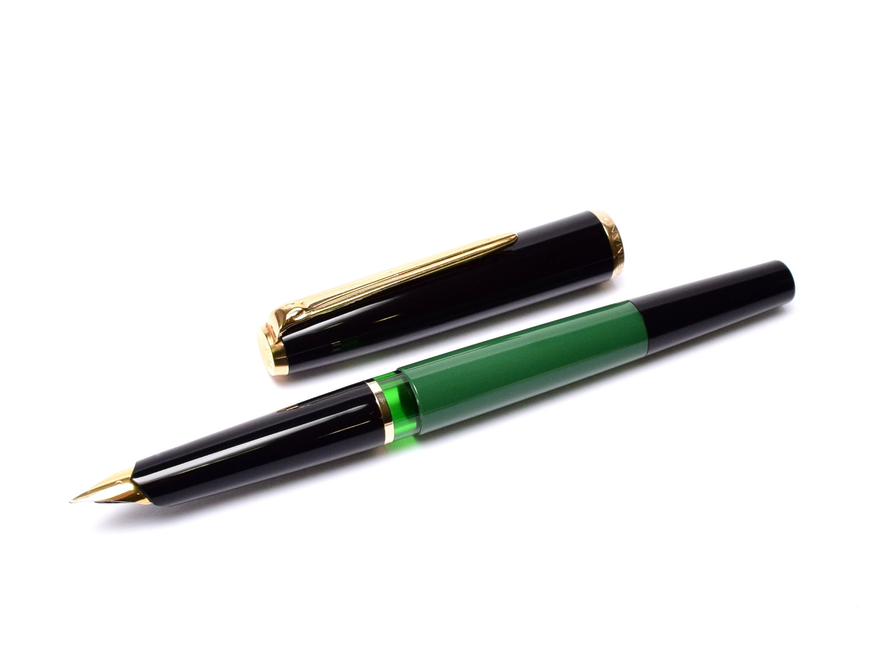 Pelikan ペリカン　1935 green F-nib Vintage 1970s Pelikan MK10 Airplane Safe Green EF Extra Fine Nib