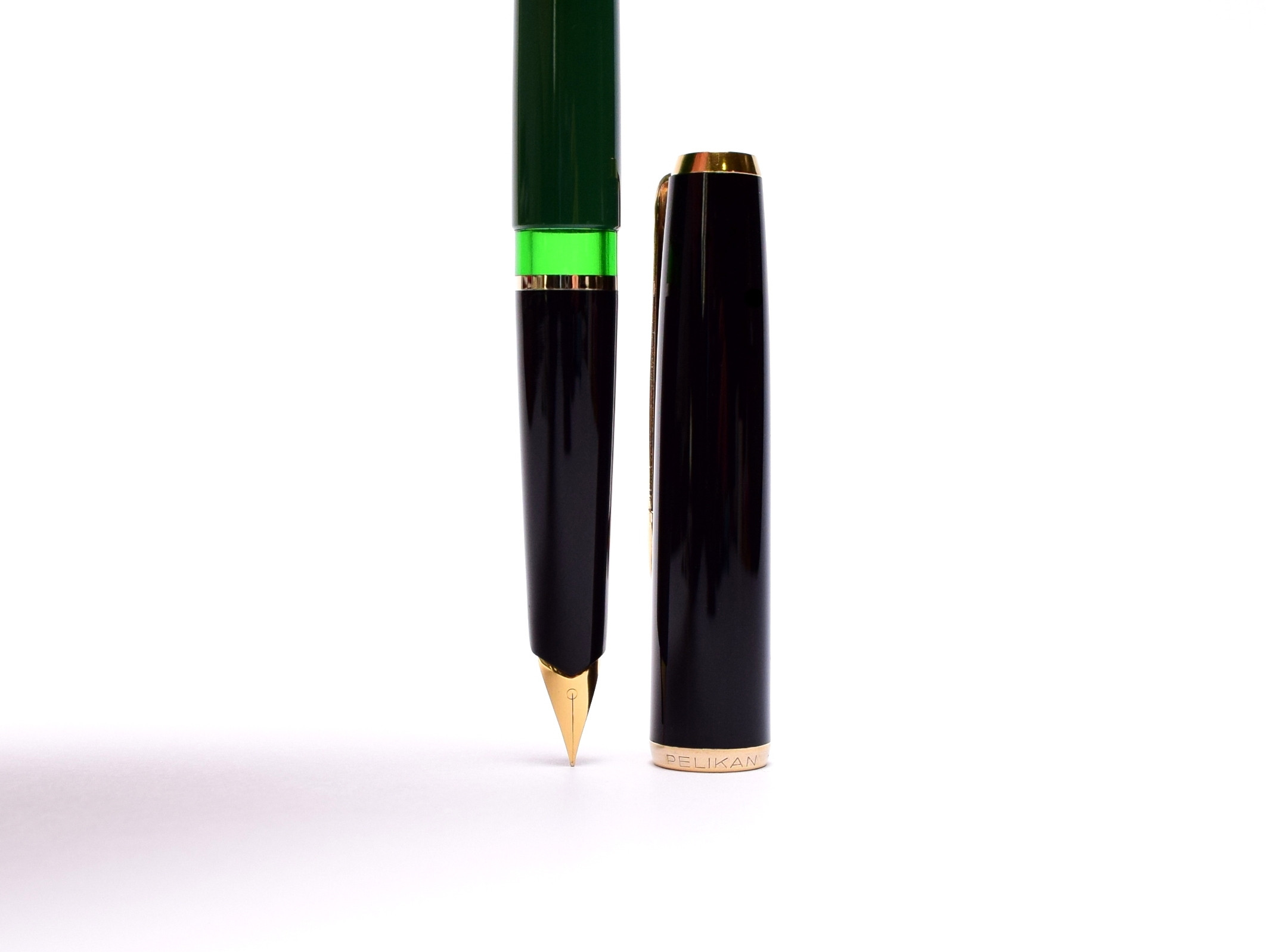 Vintage 1970s Pelikan MK10 Airplane Safe Green EF Extra Fine Nib