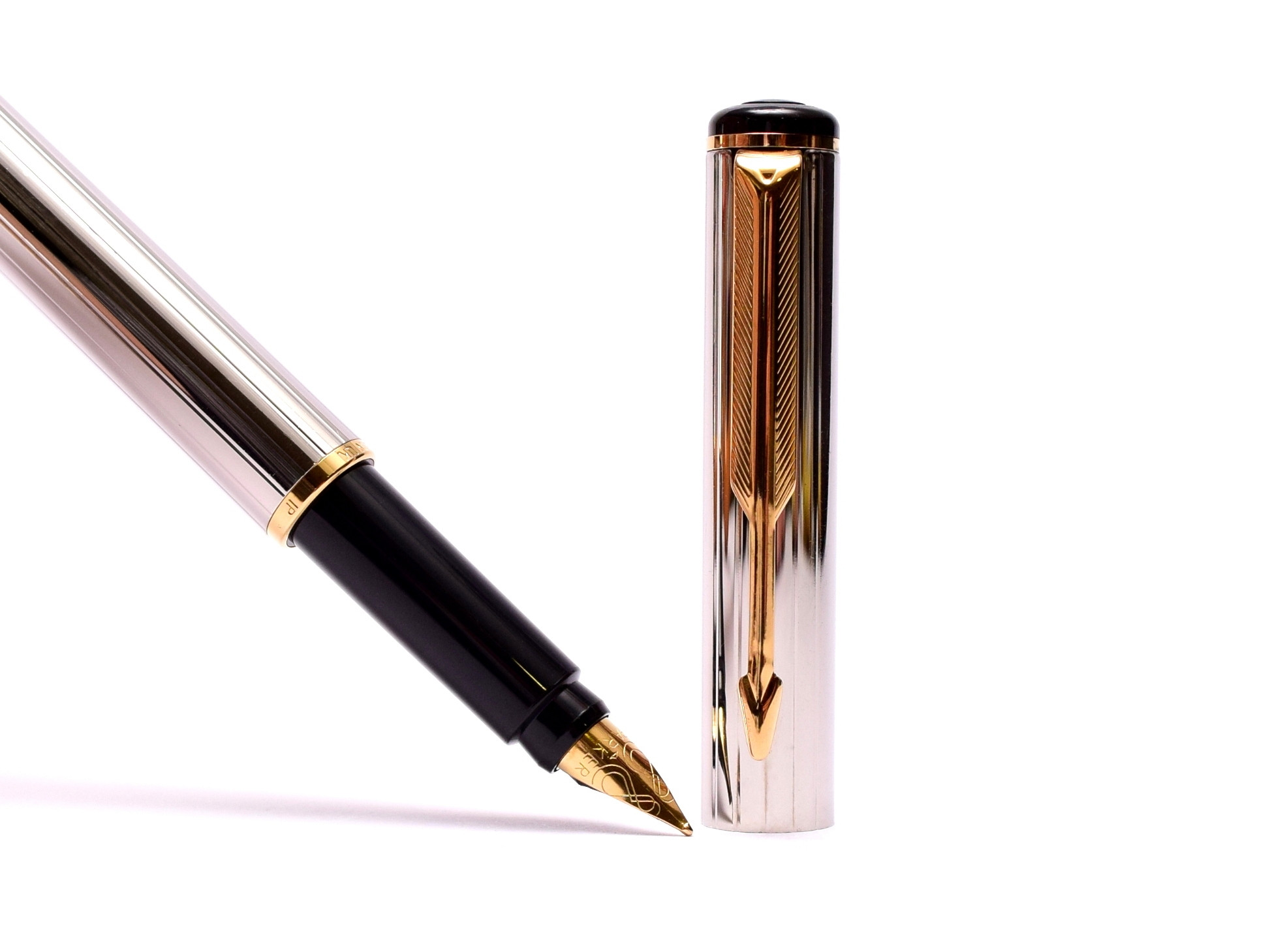 Vintage Parker Rialto F Fine Size Gold Plated Nib Cartridges/Converter