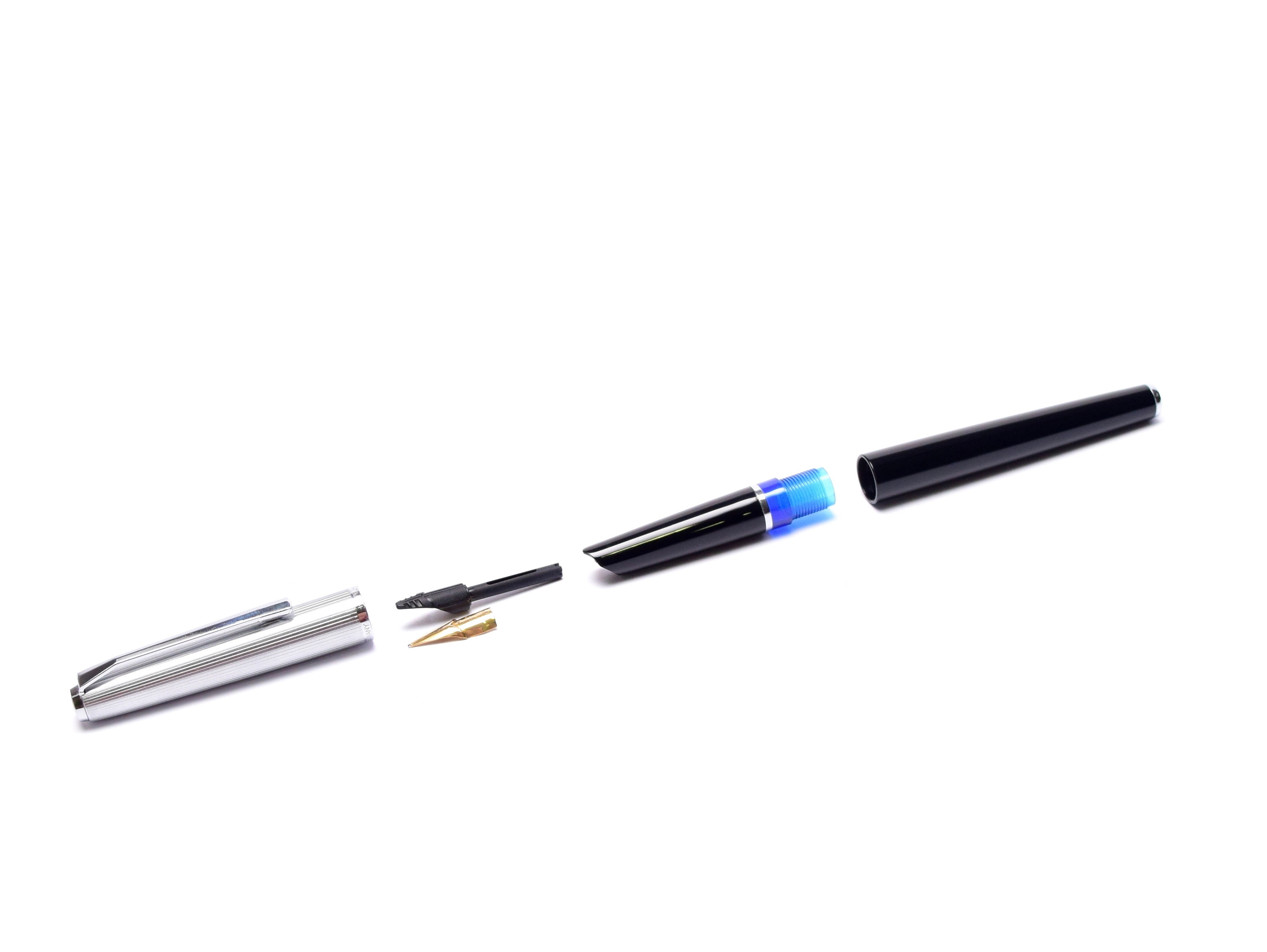 Pelikan 20 Silvexa Black Resin & Chrome Solid Gold 14K 585 Semi