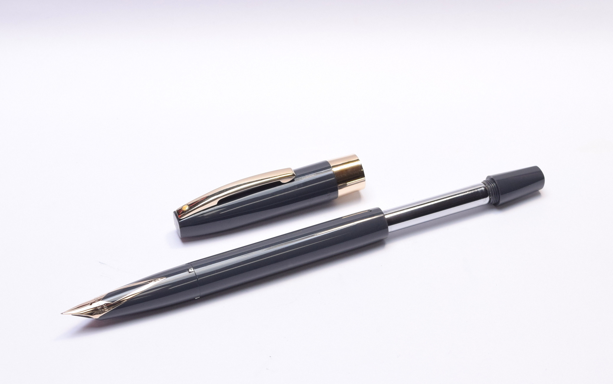 1960s Sheaffer Imperial IV Touchdown Anthracite Grey Resin & Gold