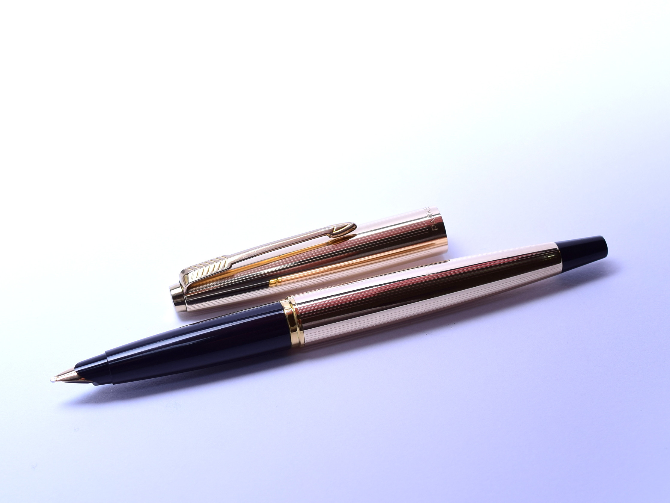 Rare 1960's Made in England PARKER 45 All Solid Rolled Gold Fountain