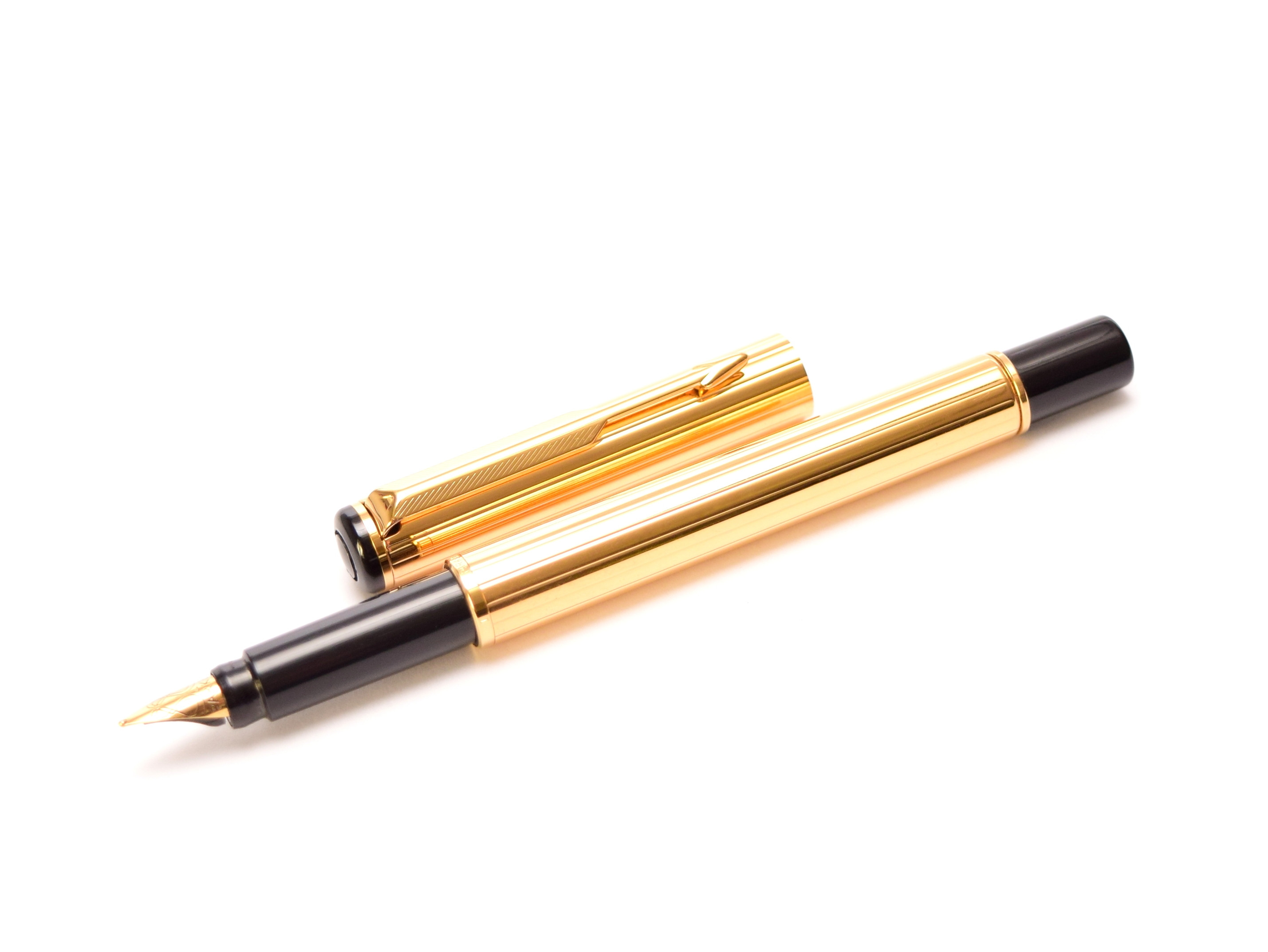Vintage Parker Rialto M Medium size Nib Gold Plated Cartridges