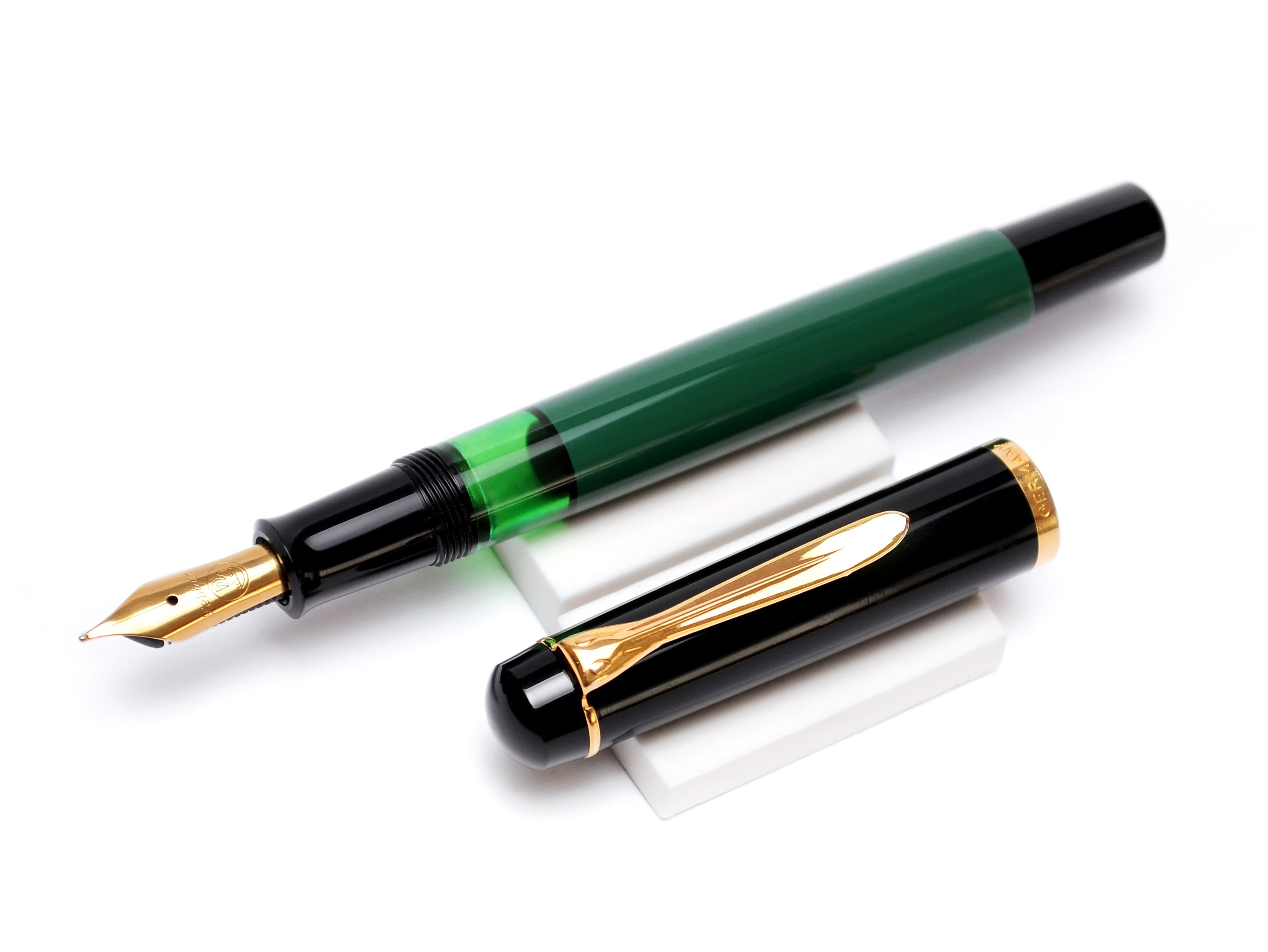 1980s Pelikan M150 Black-Green-Gold W.Germany F Fine Nib Piston