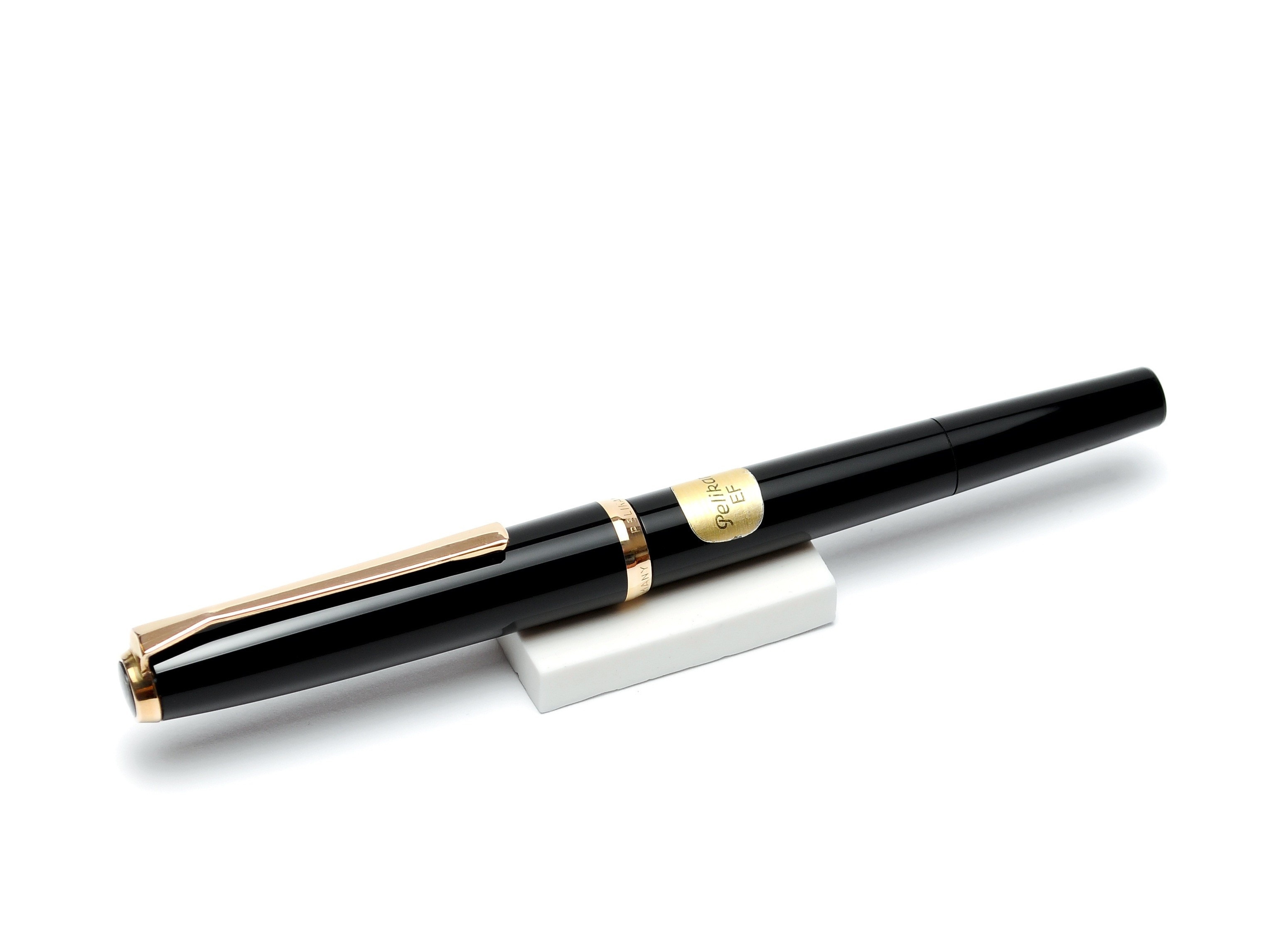 PELIKAN 万年筆 14K 585 Vintage 1960s Pelikan Rolled Gold (M30) 14K 585 Gold EF Nib