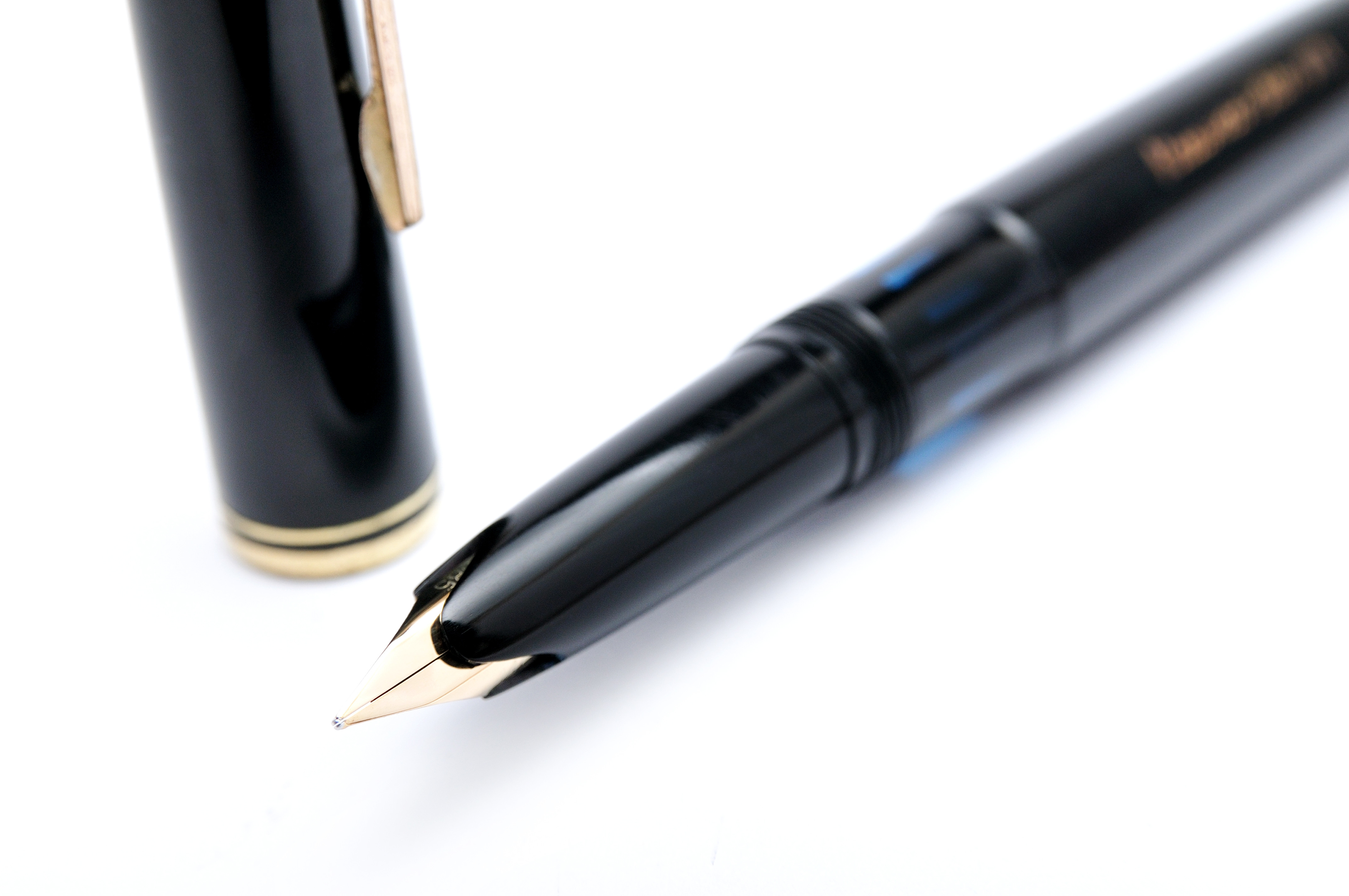 KAWECO カヴェコ V-series V71 万年筆　F 1960's KAWECO V71 Masterpiece Black Resin Oversize 14K F Nib